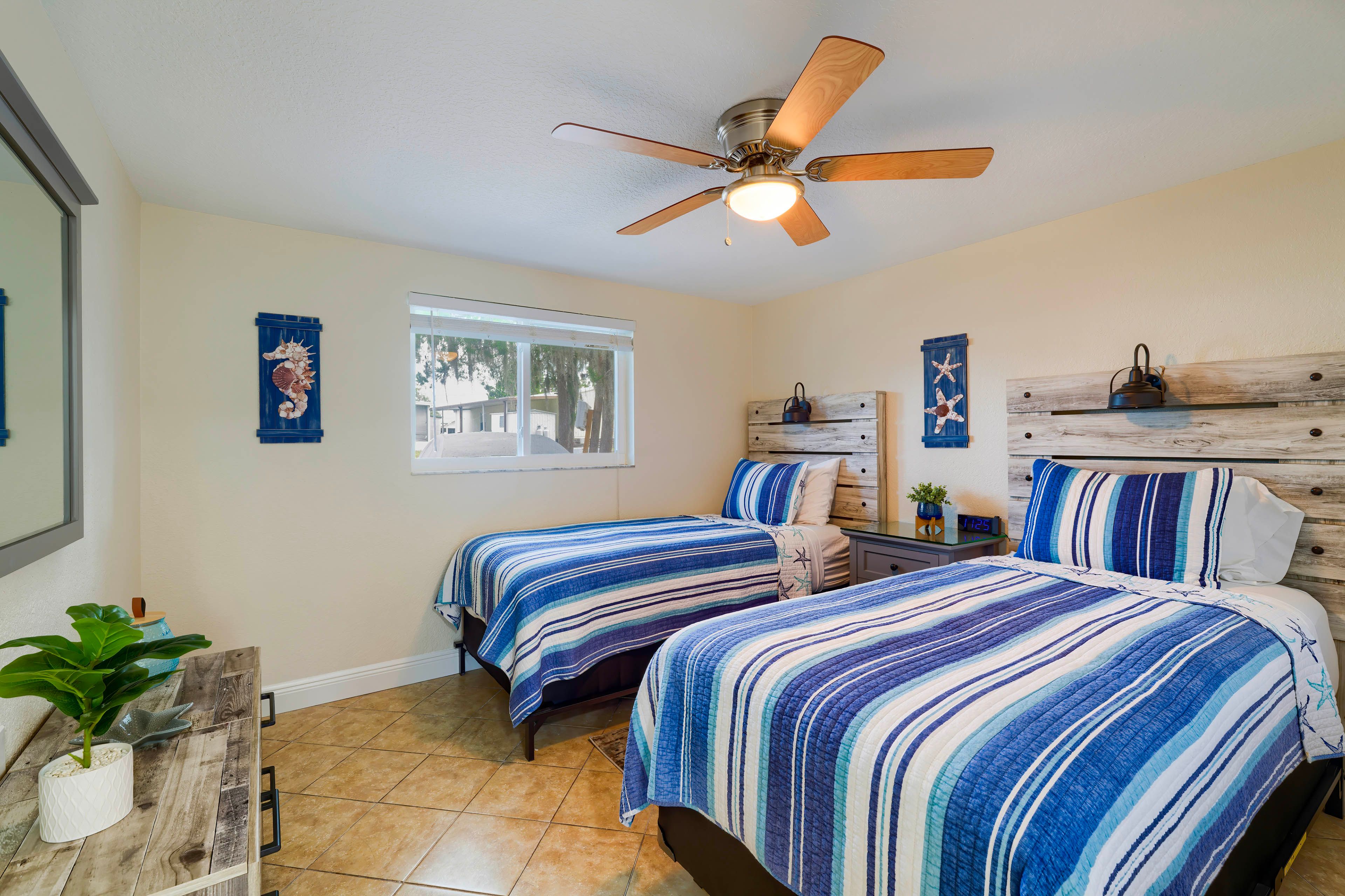 Bedroom 3 | 2 Twin Beds