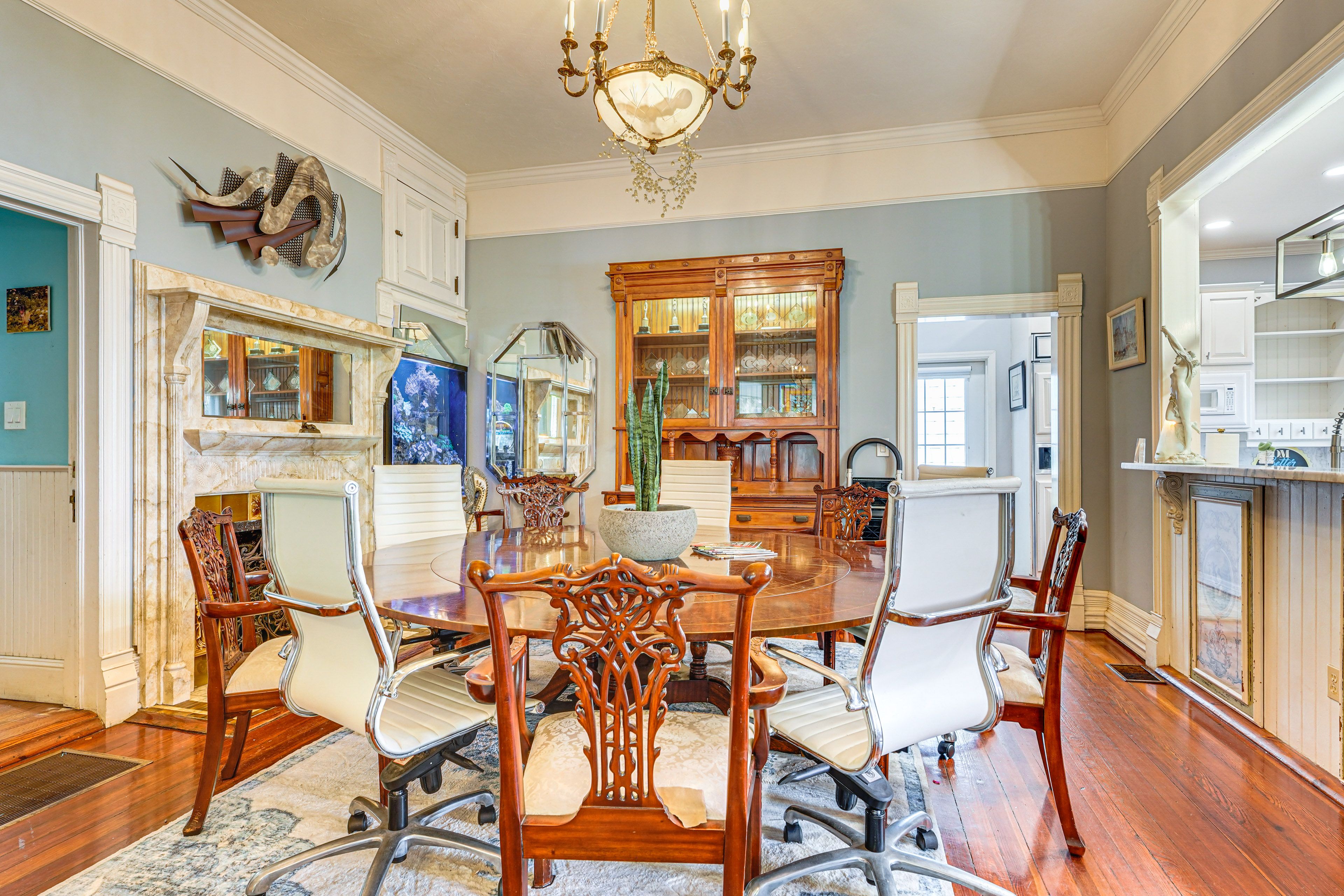 Formal Dining Area | 1st Floor