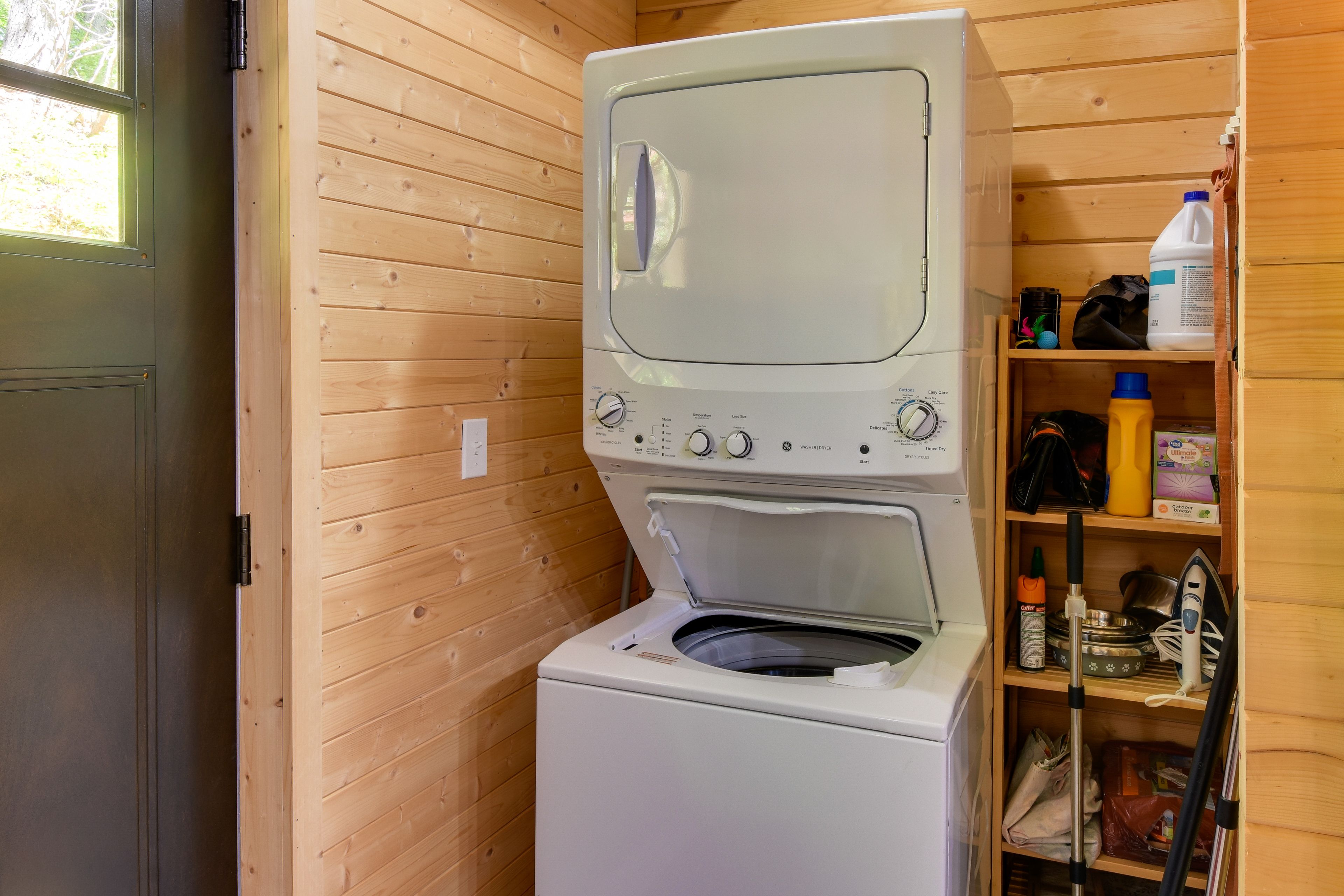 Laundry Nook | Laundry Detergent Provided