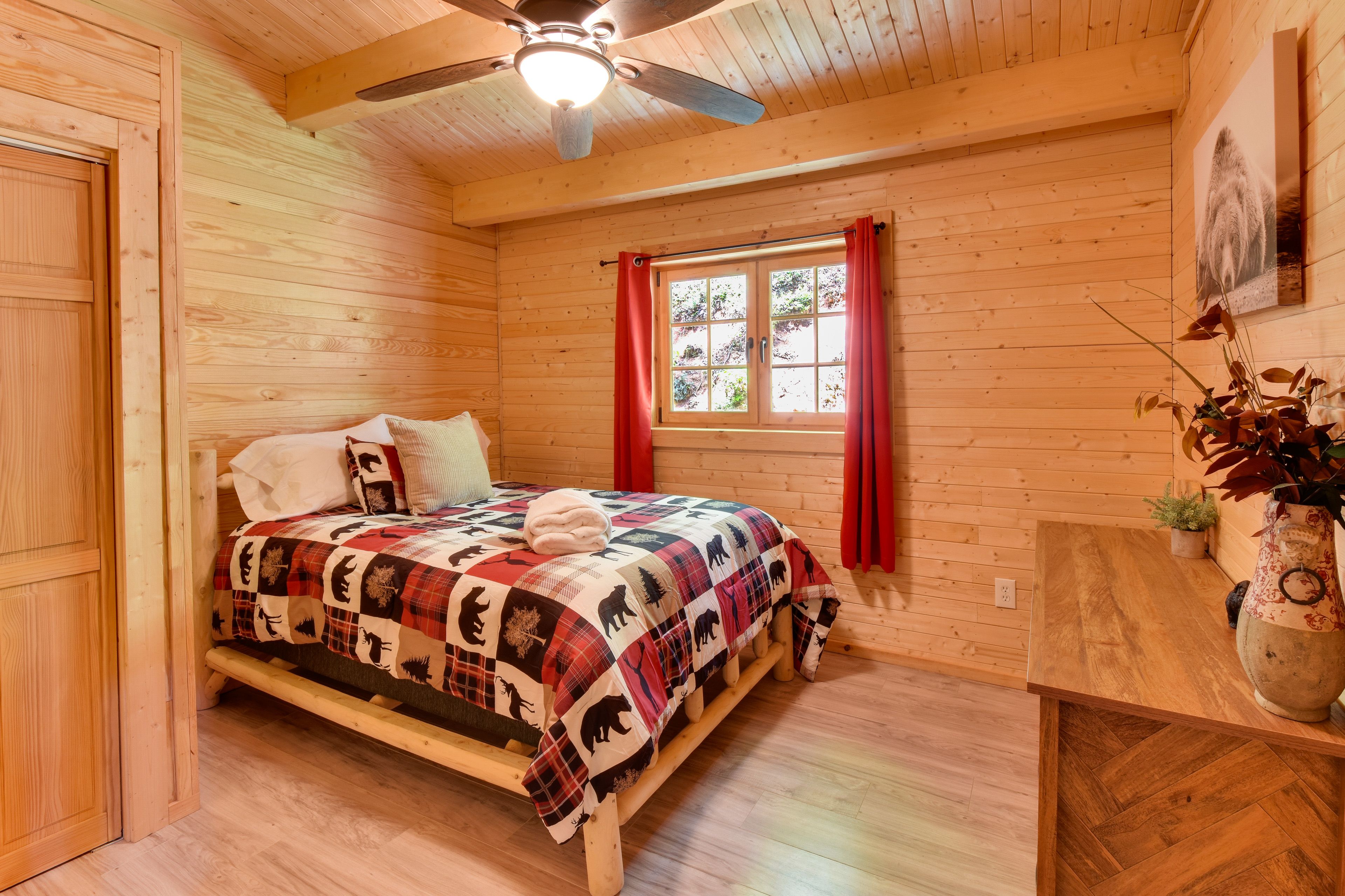 Bedroom 2 | Full Bed