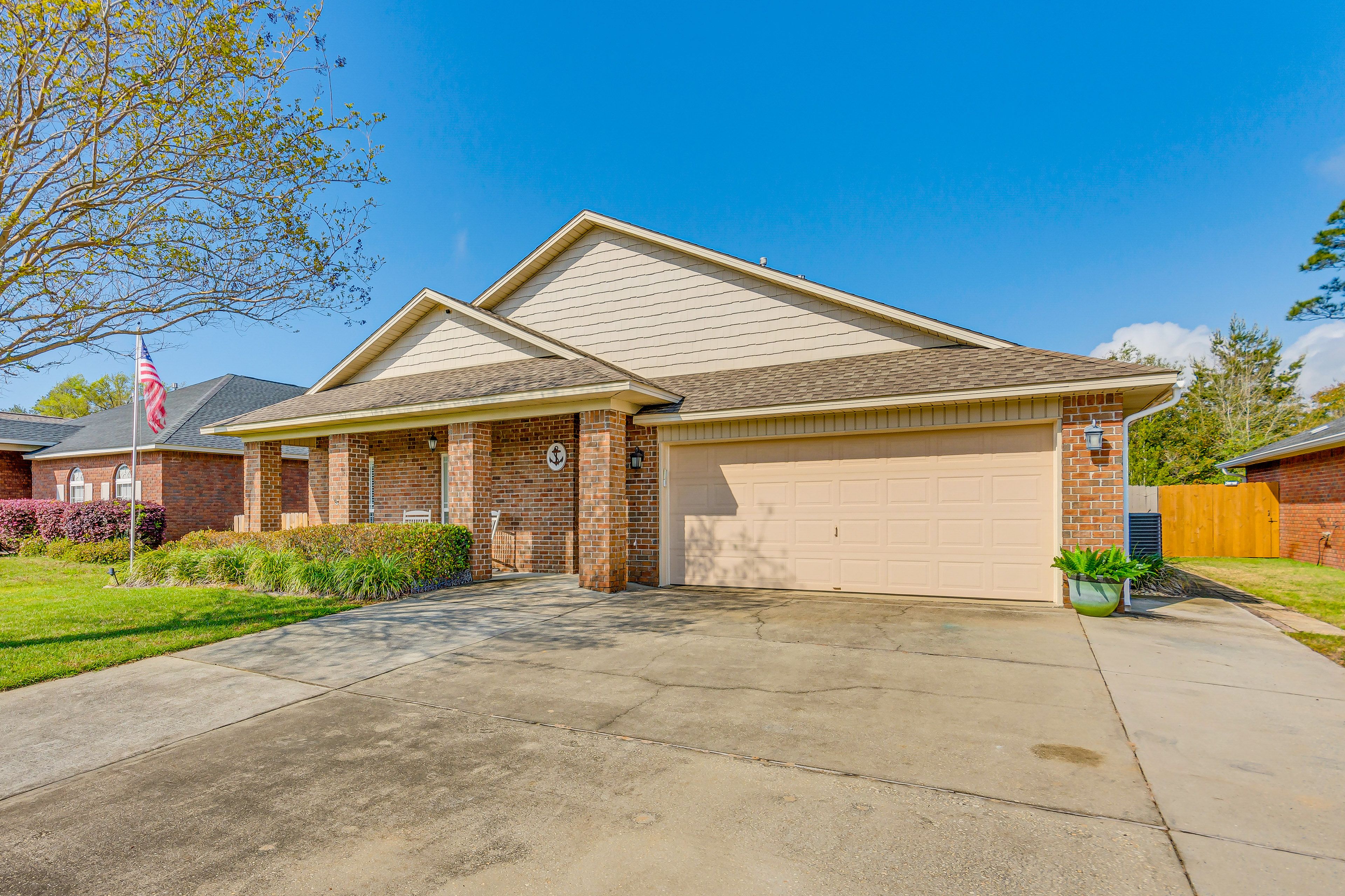 Parking | Driveway (3 Vehicles)