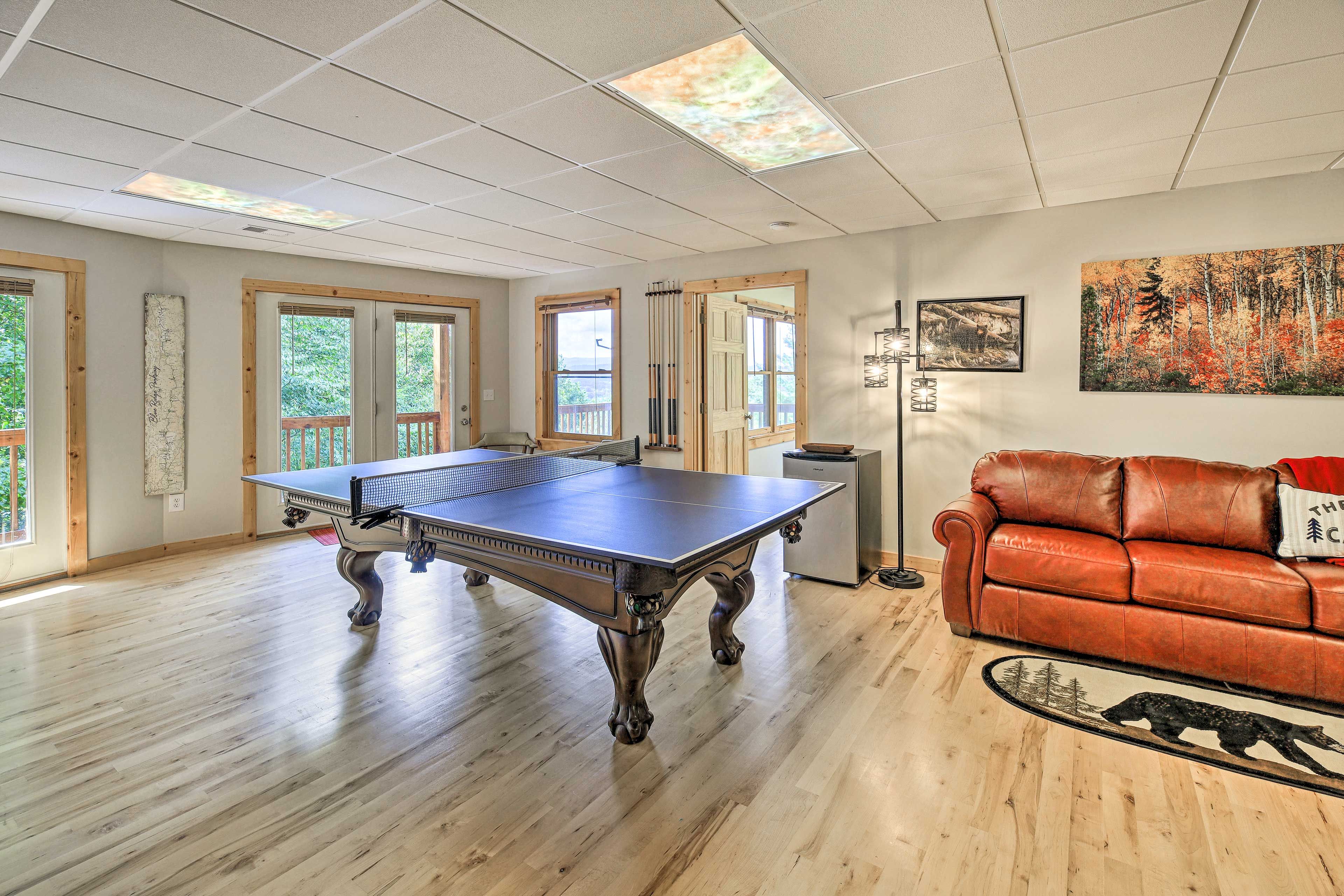 Game Room | Ping Pong/Pool Table | Game Table | Sleeper Sofa
