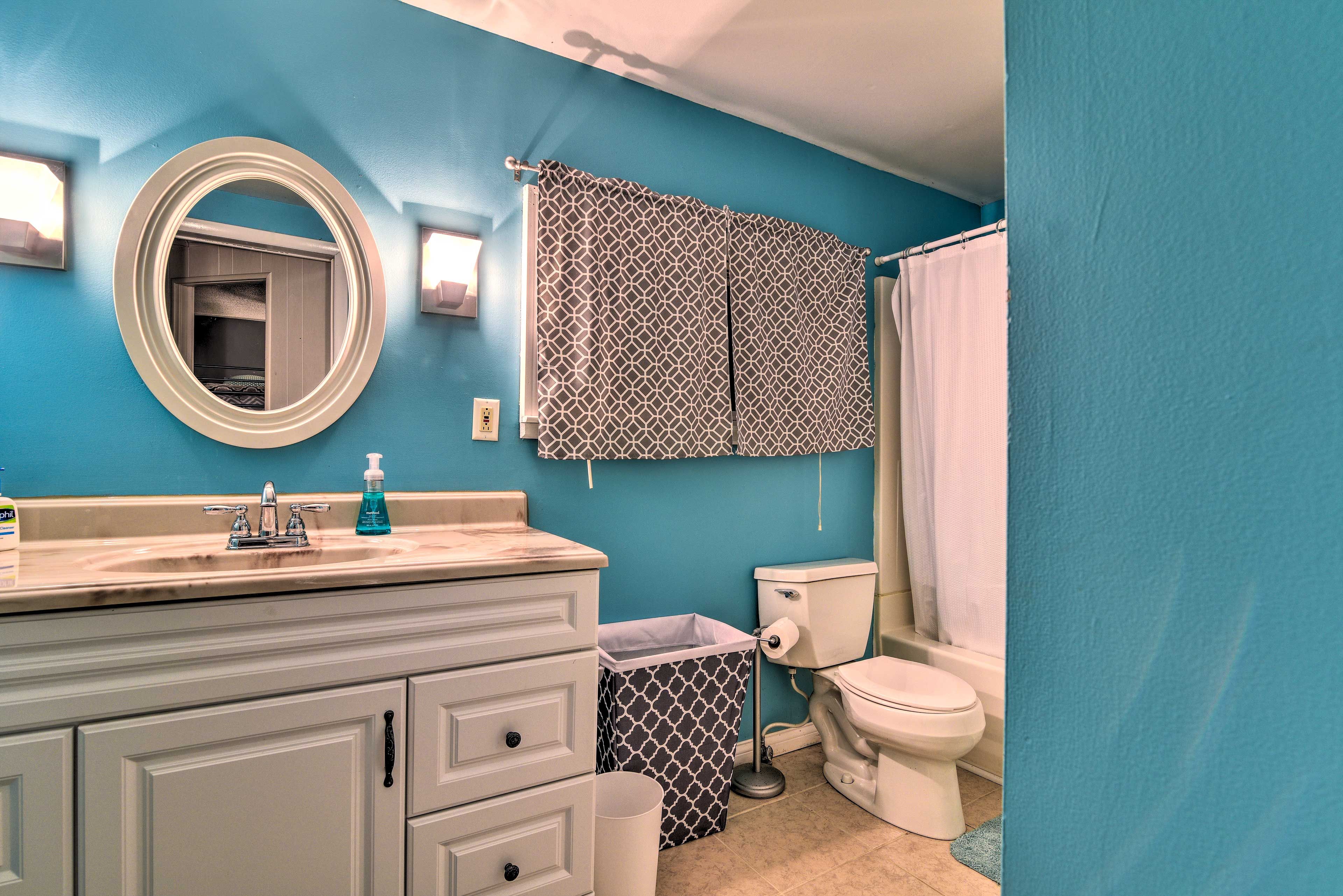 Bathroom | Towels Provided