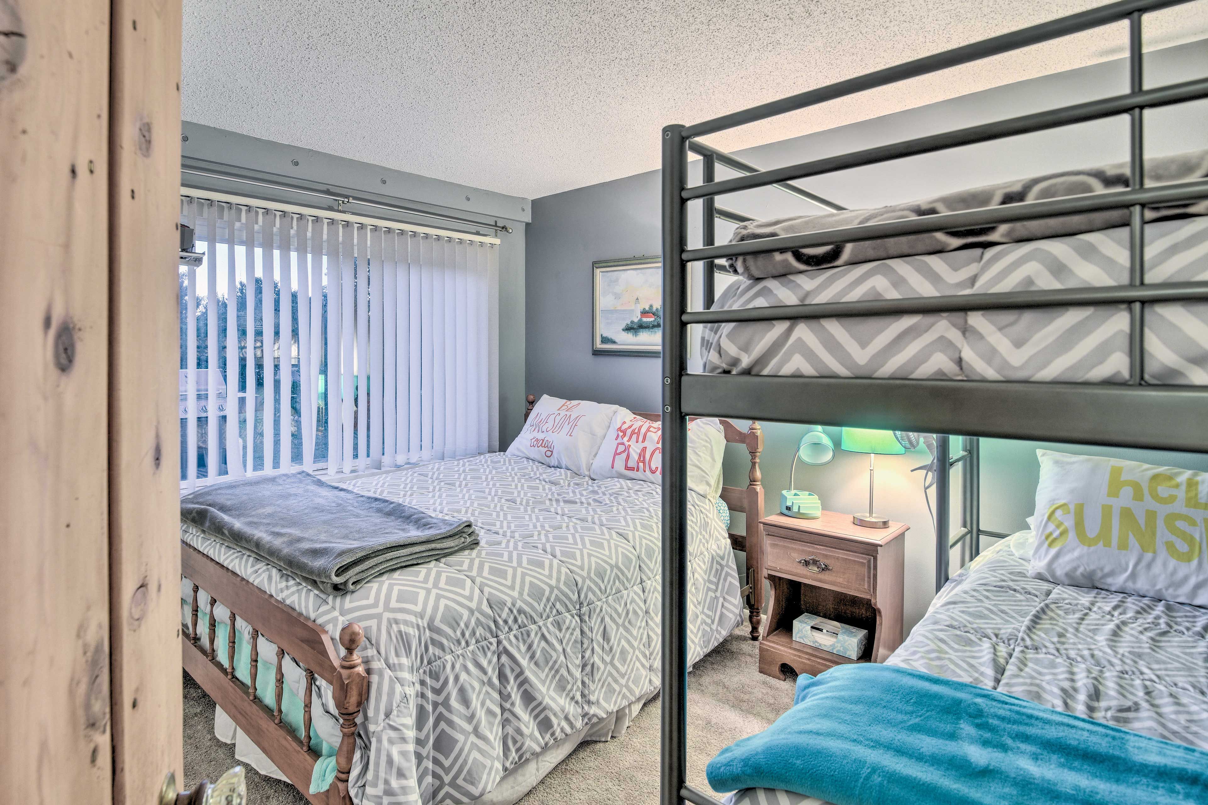 Bedroom 2 | Queen Bed | Twin Bunk Bed
