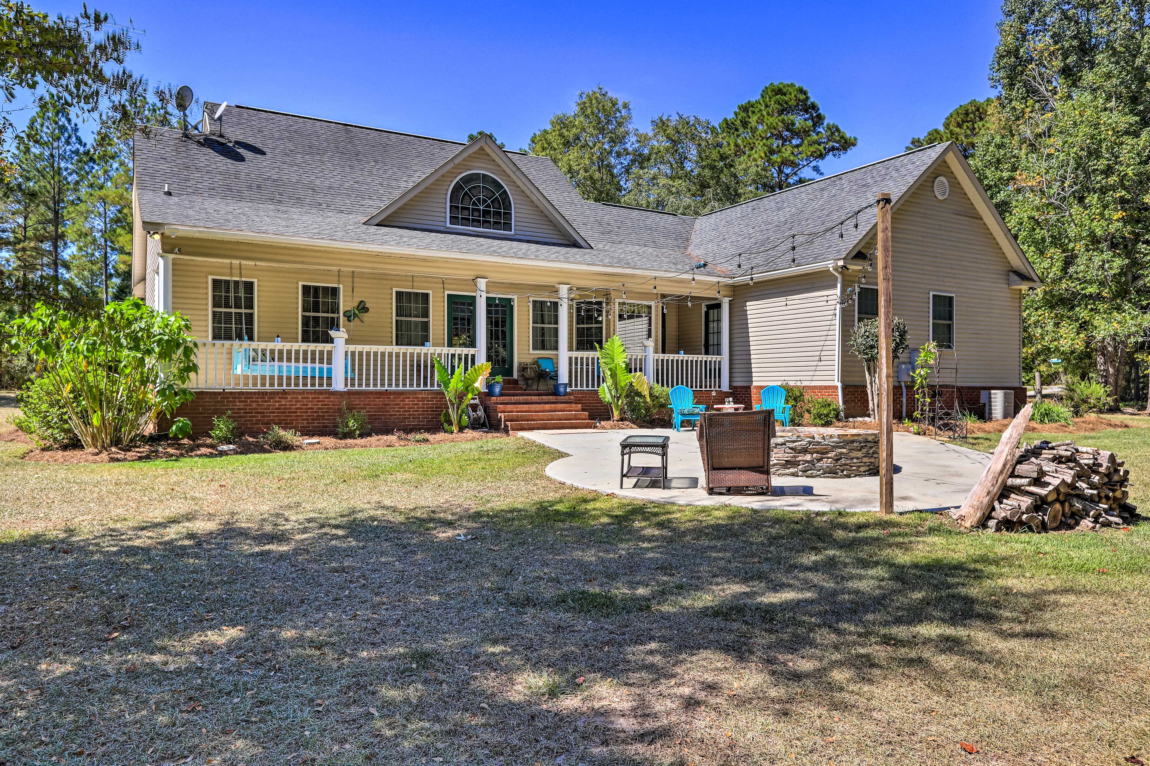 Private Yard | 2 External Security Cameras (Facing Out)