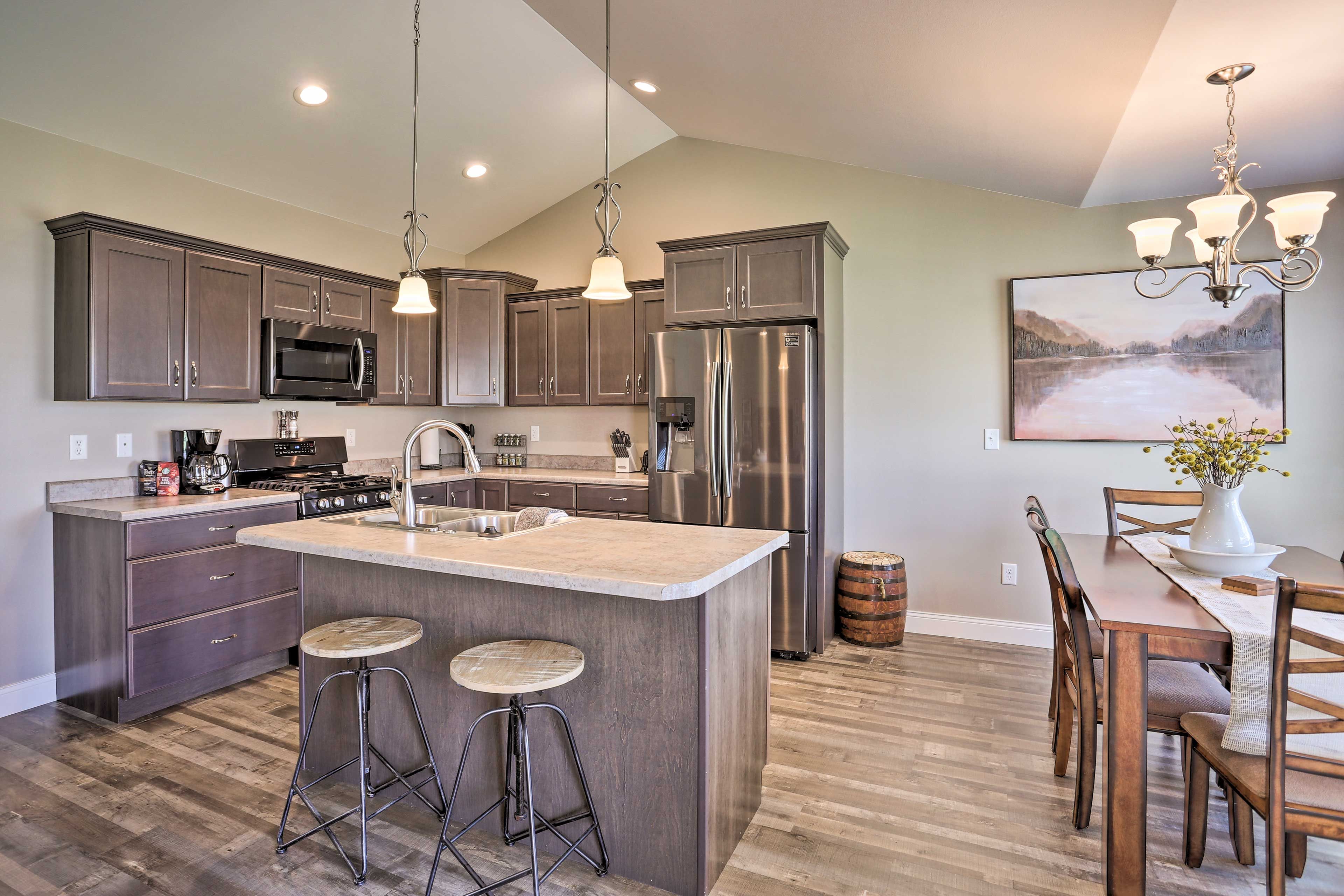 Kitchen | Drip Coffee Maker | Coffee Grinder | Dishwasher | Cooking Basics