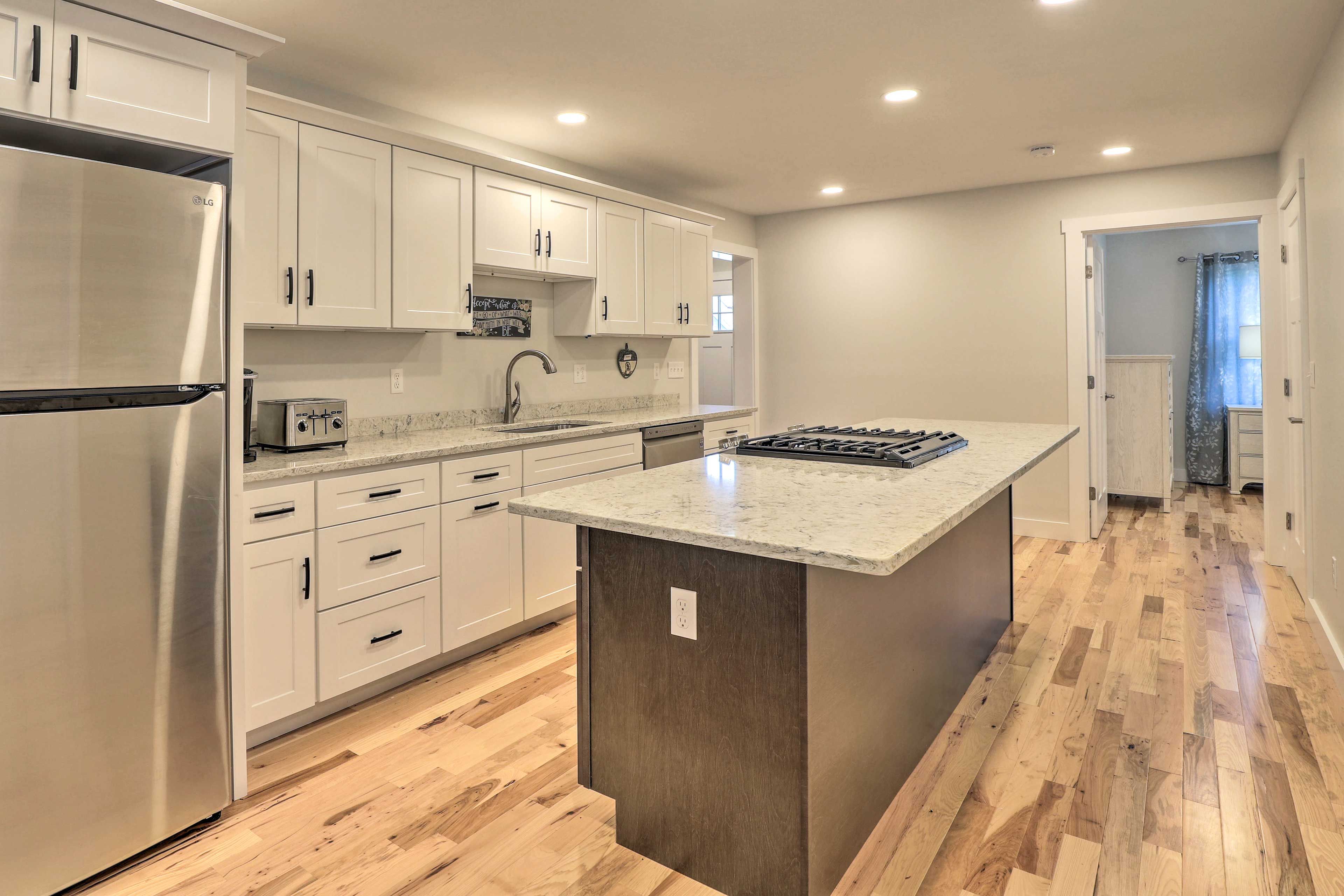 Kitchen | Blender | Coffee Grinder | Crockpot | Toaster Oven
