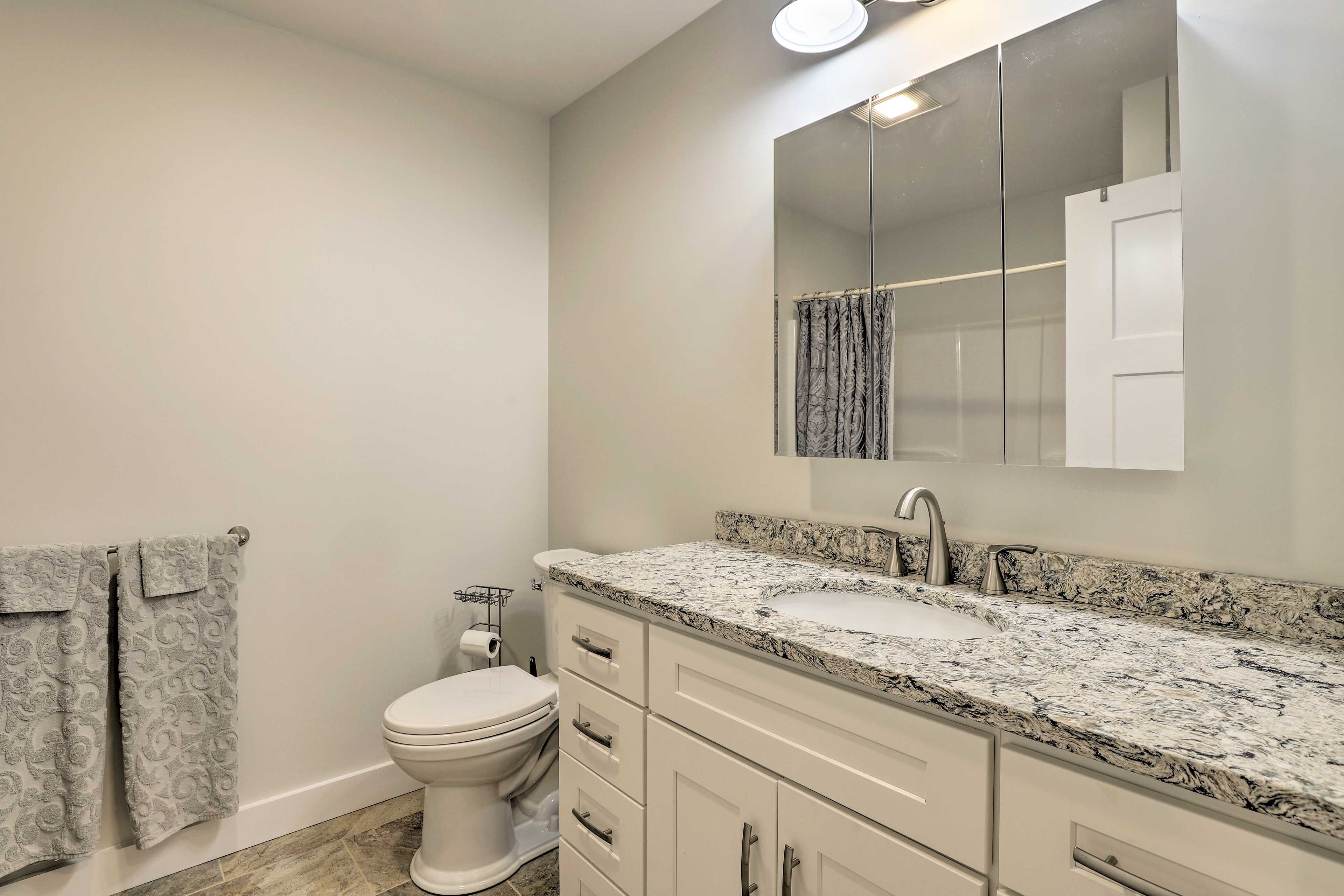 Full Bathroom