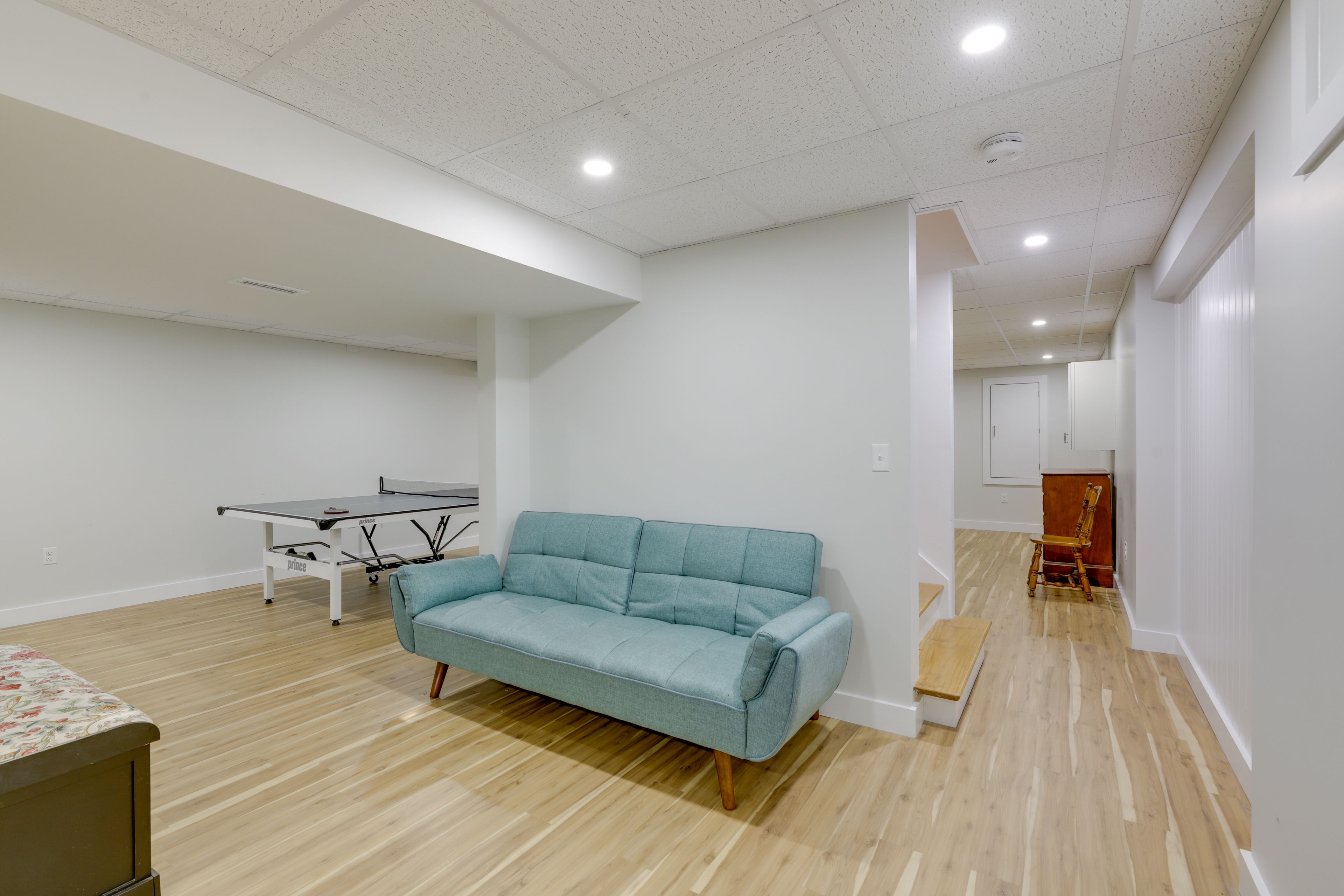 Den | Ping Pong Table