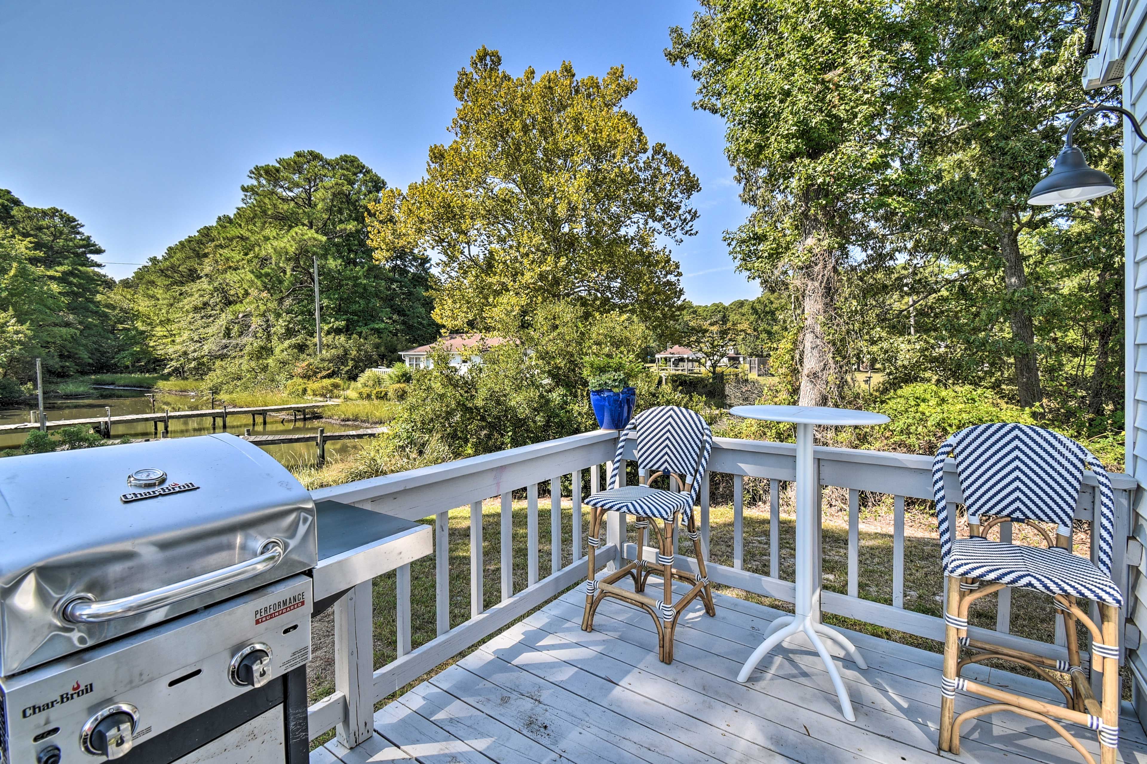 Deck | Gas Grill