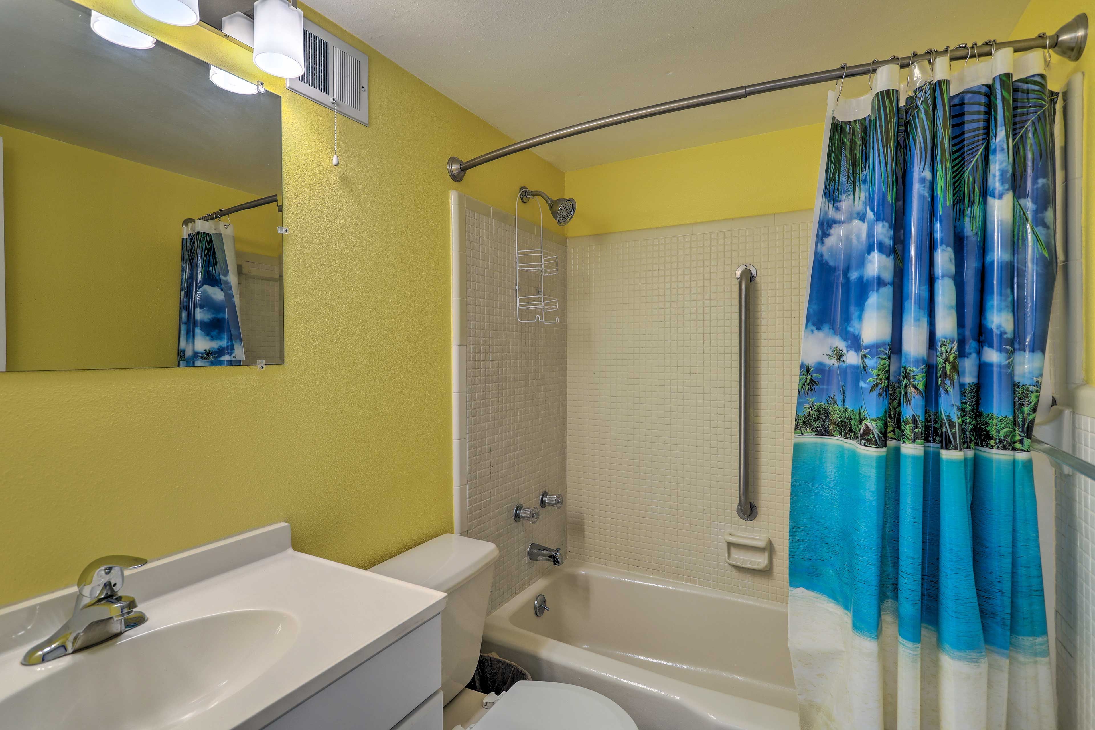 Bathroom | Towels Provided