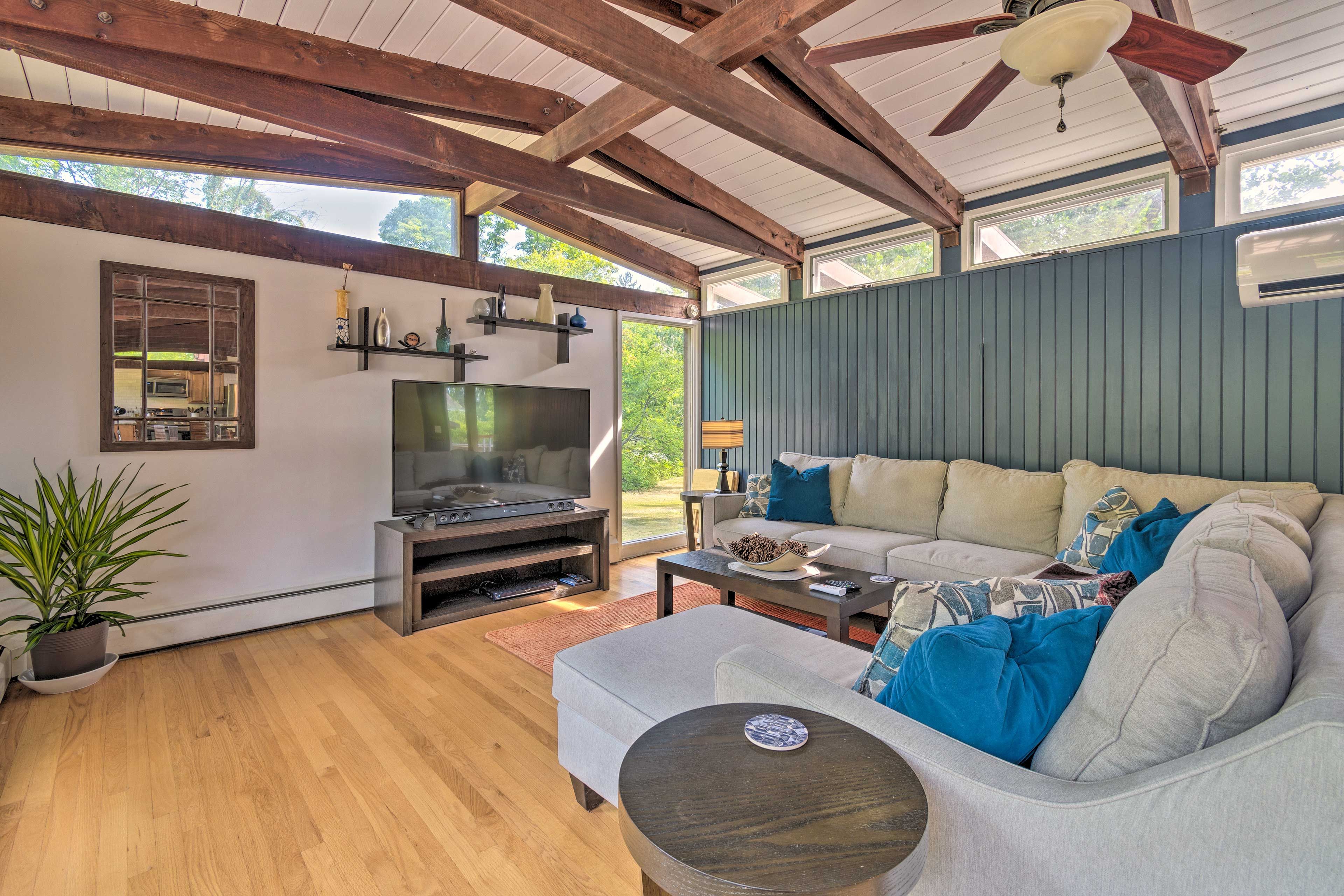 Living Room | Smart TV | Central Air Conditioning | Ceiling Fans