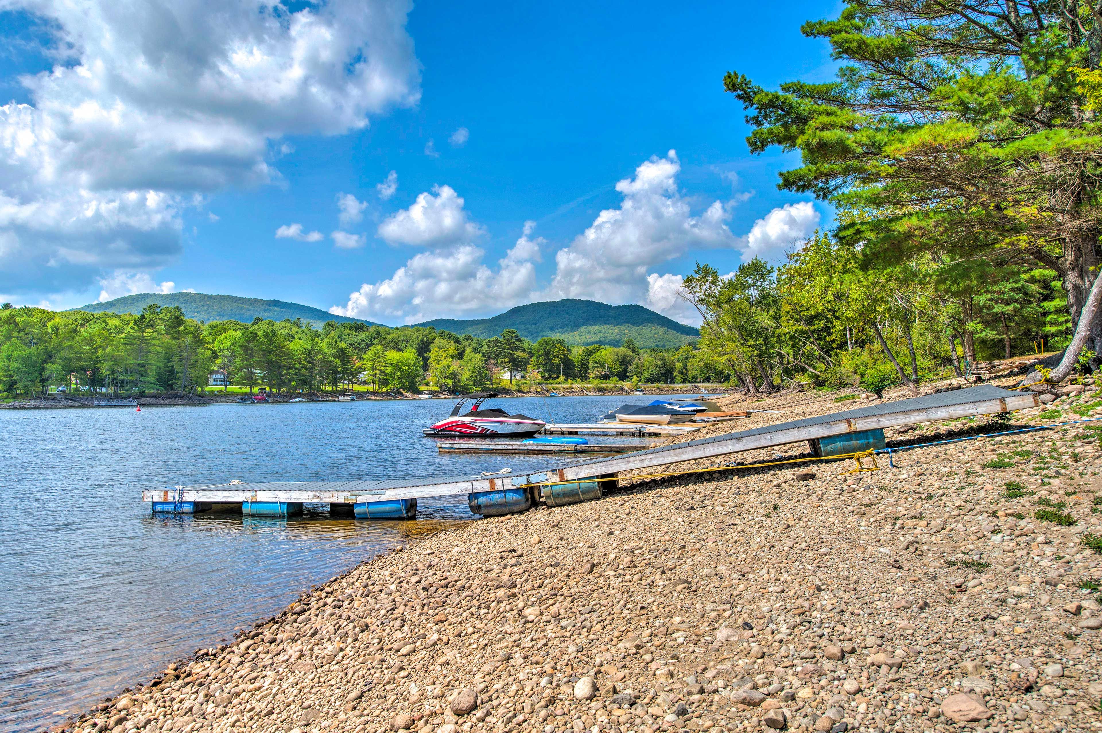 Great Sacandaga Lake | Beach Access 100 Ft Away | Boat Dock