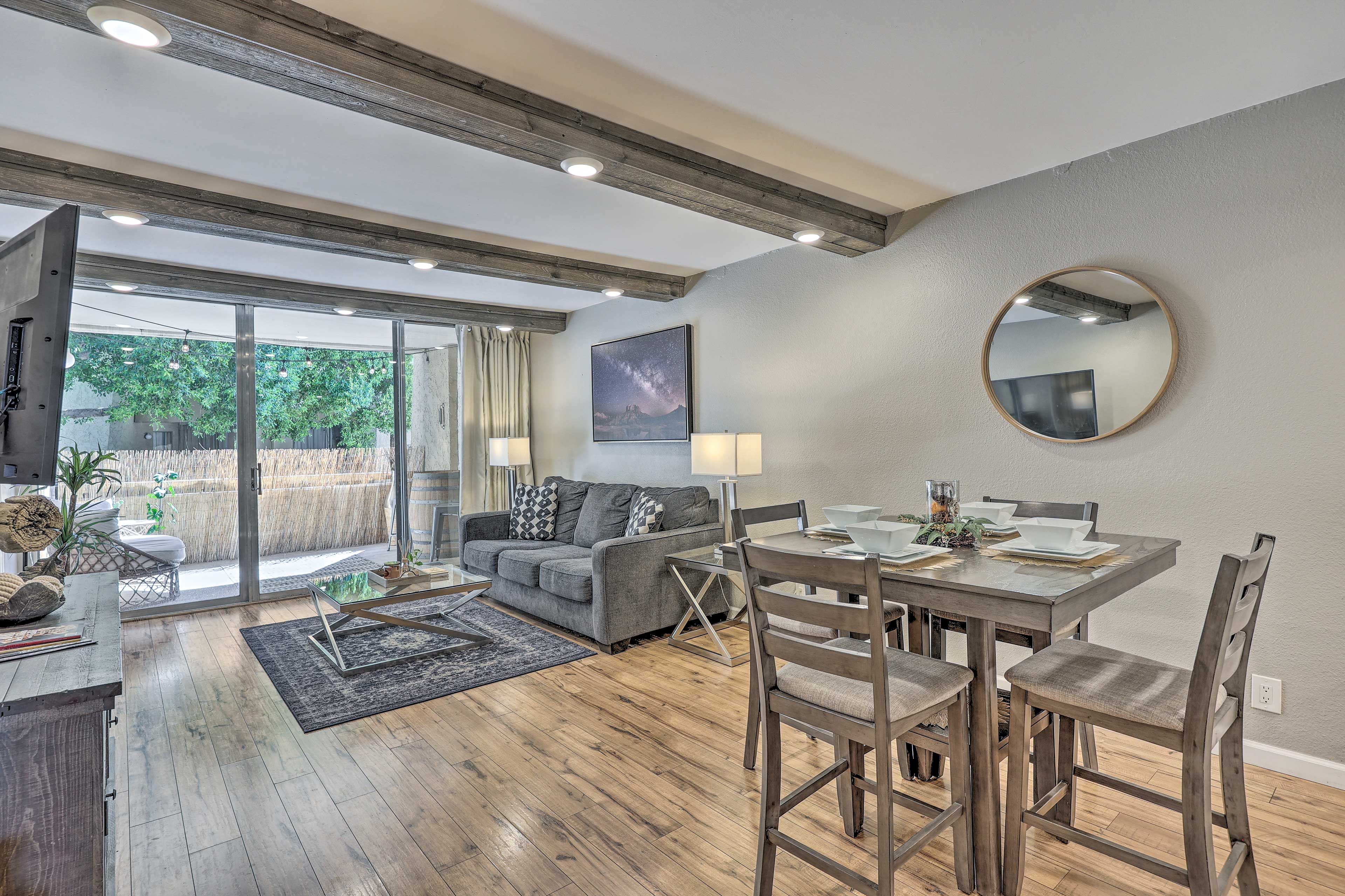 Dining Area | Dishware & Flatware