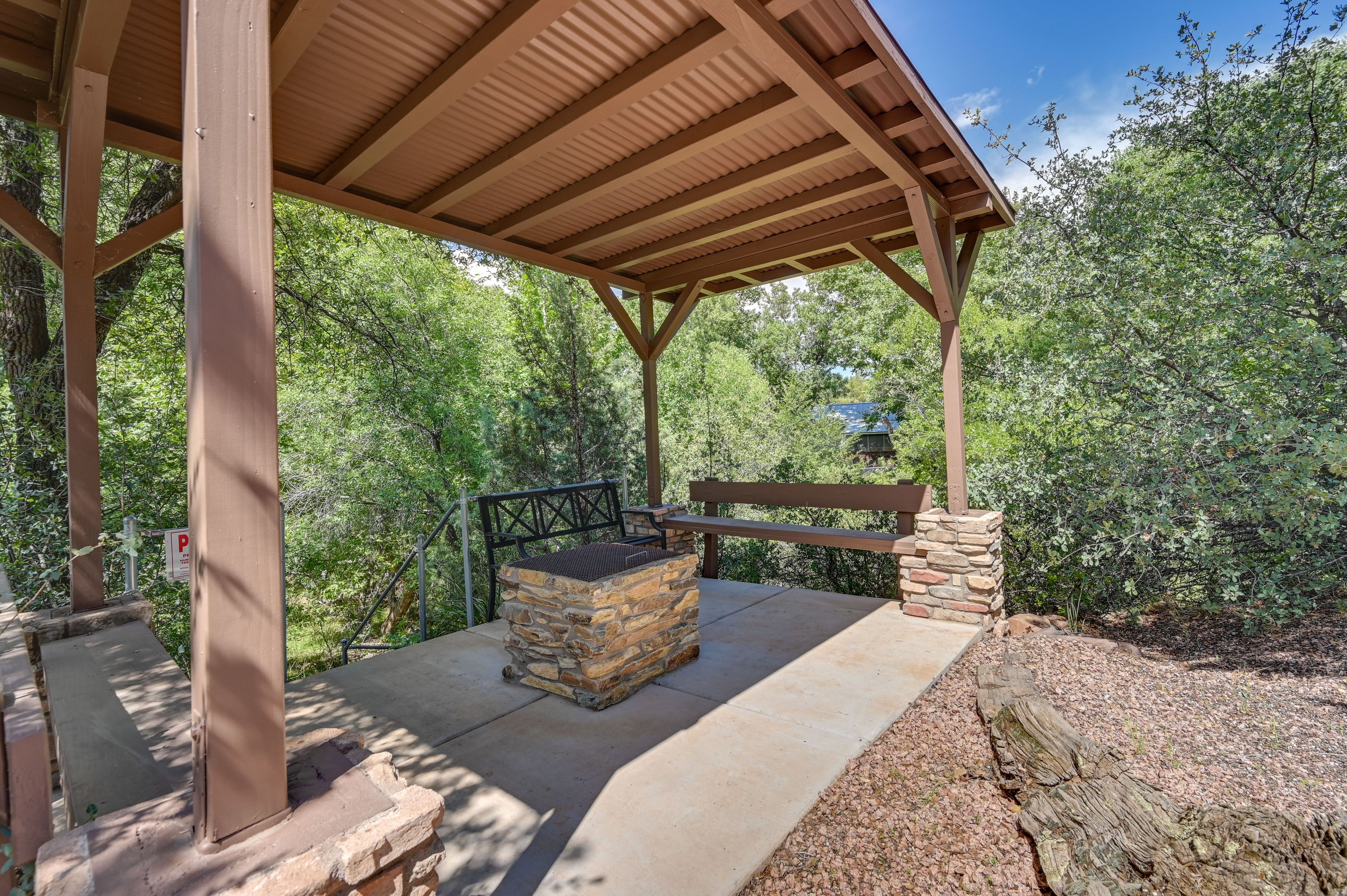 Gazebo w/ Fire Pit (Wood Not Provided)