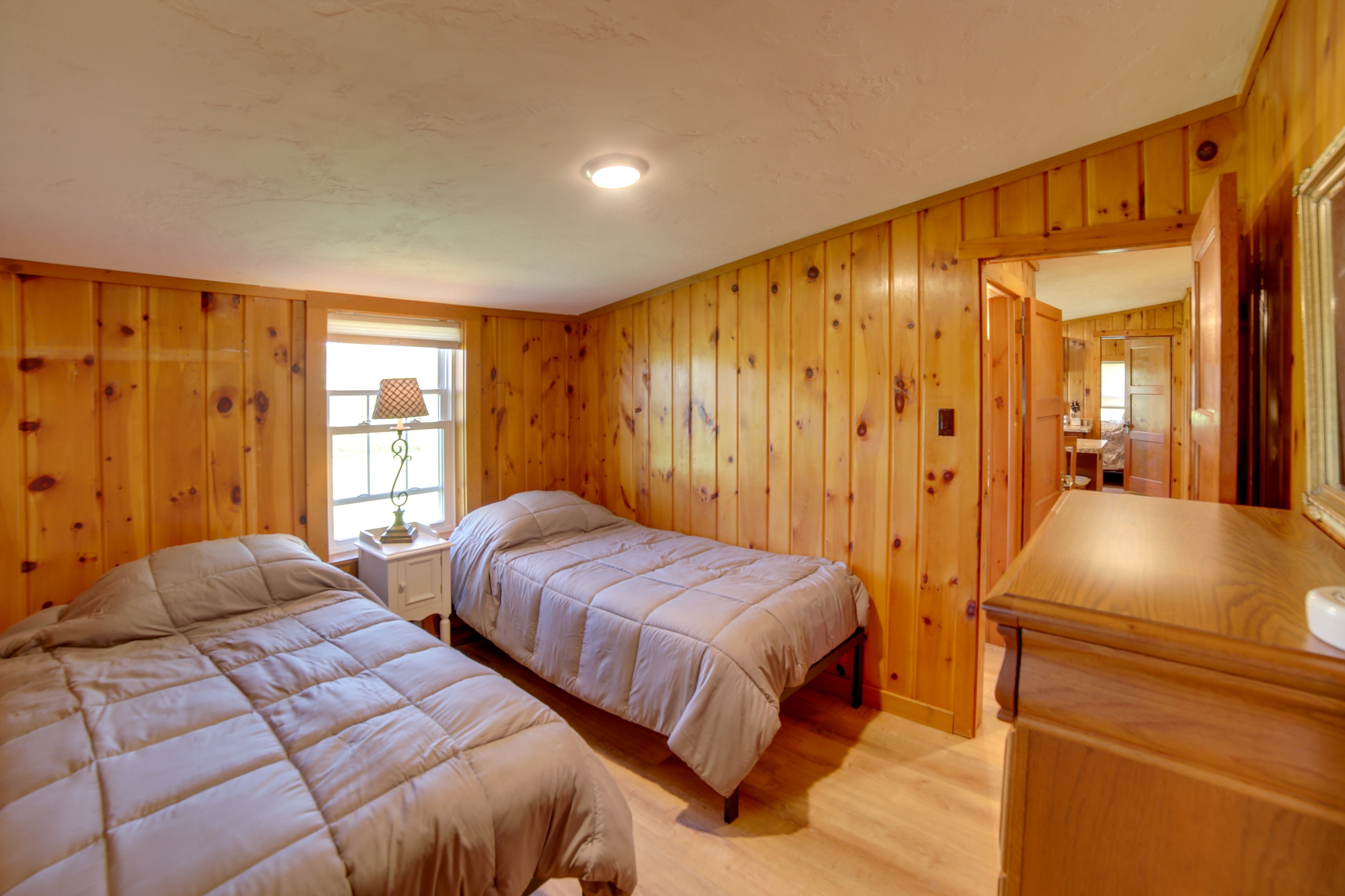 Bedroom 2 | Main Level | 2 Twin Beds