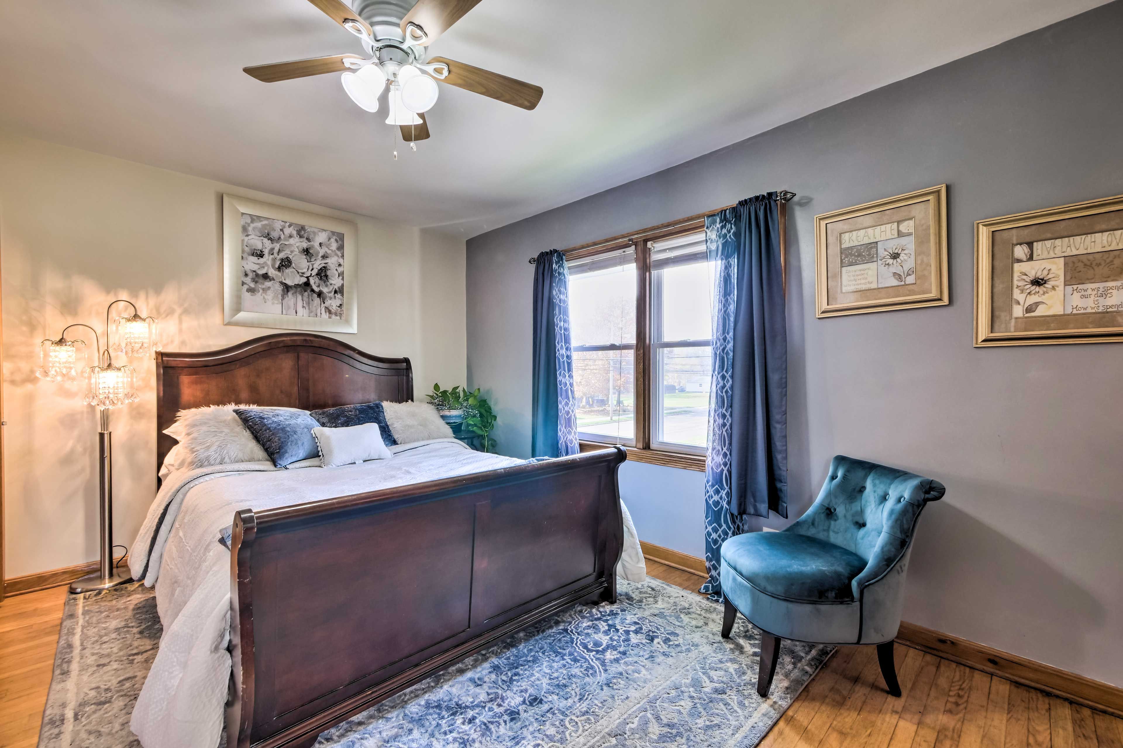 Bedroom 2 | Queen Bed