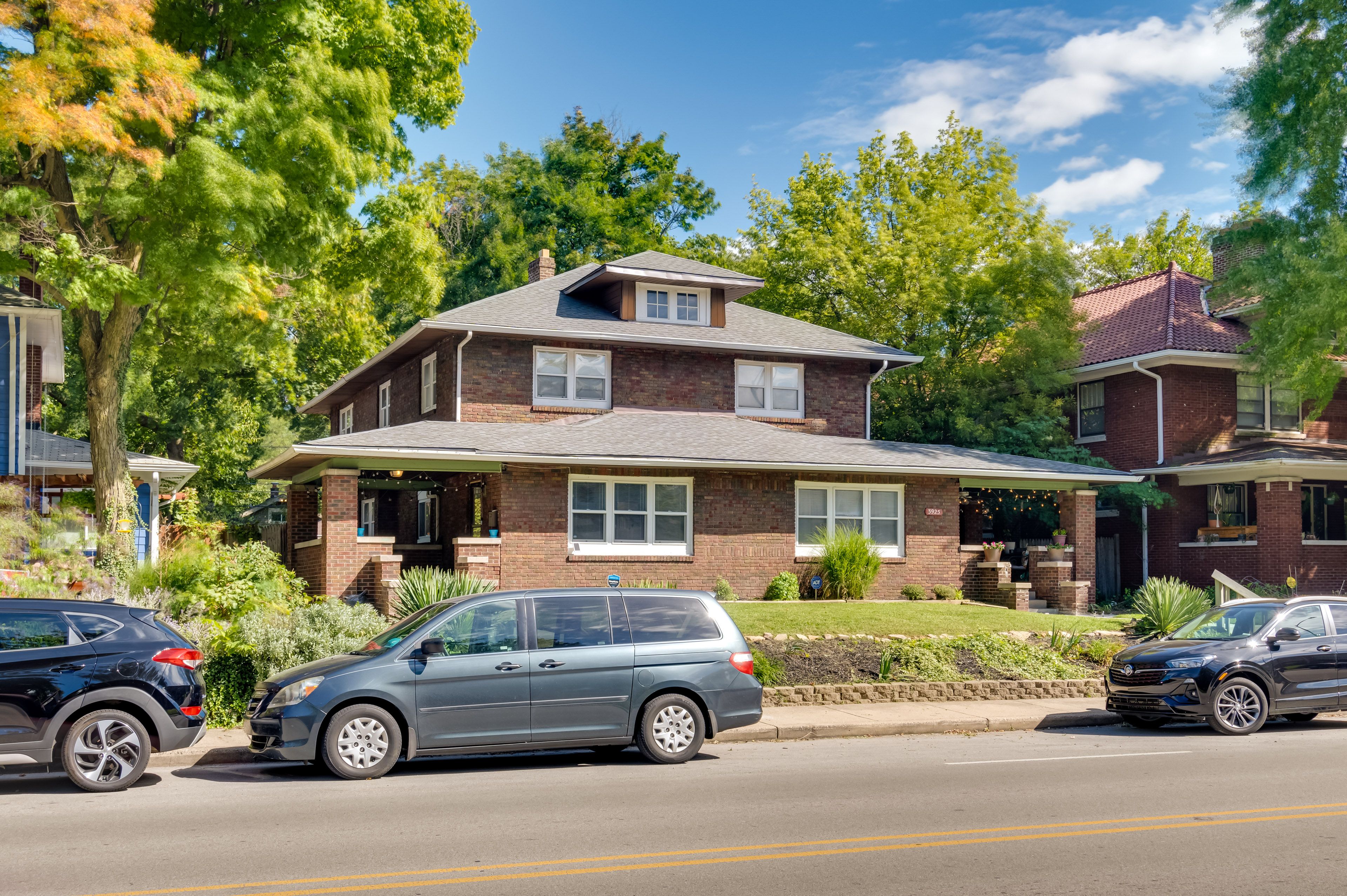 Parking | Free Street Parking | Garage Use Prohibited