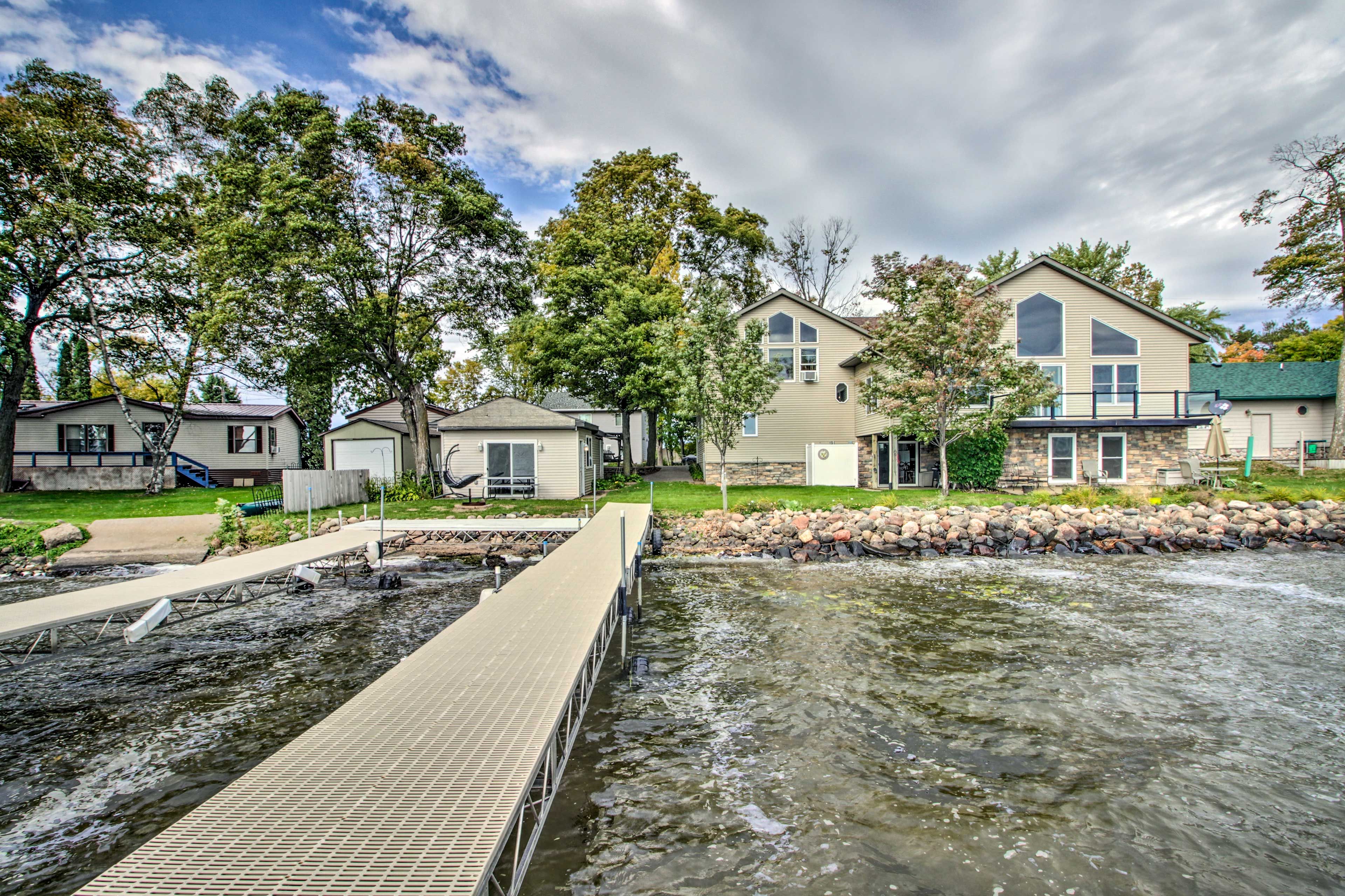 Waterfront Backyard | Boat Dock | Boat Slip