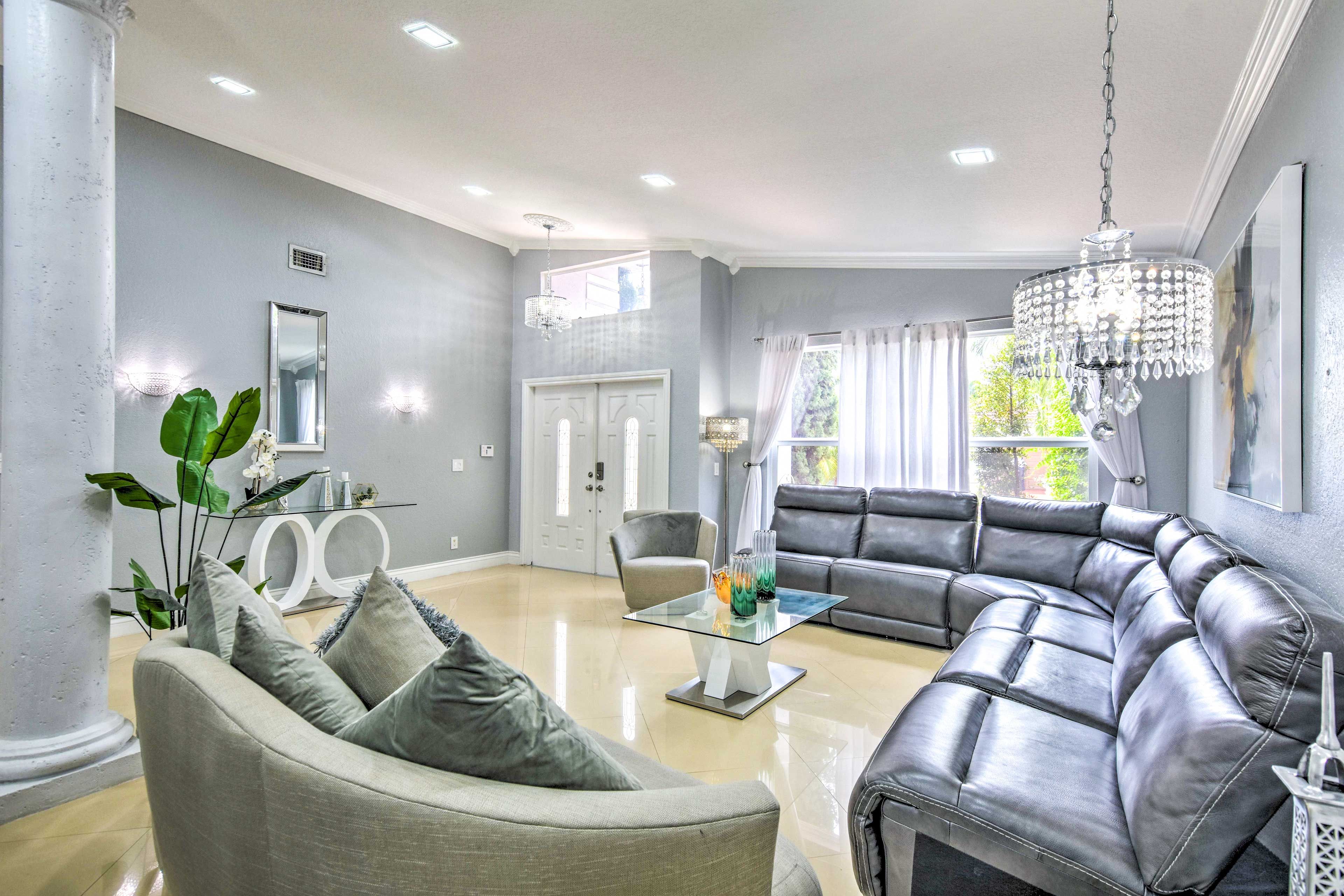 Game Room | Queen Sleeper Sofa | 2 Queen Air Mattresses | Free WiFi