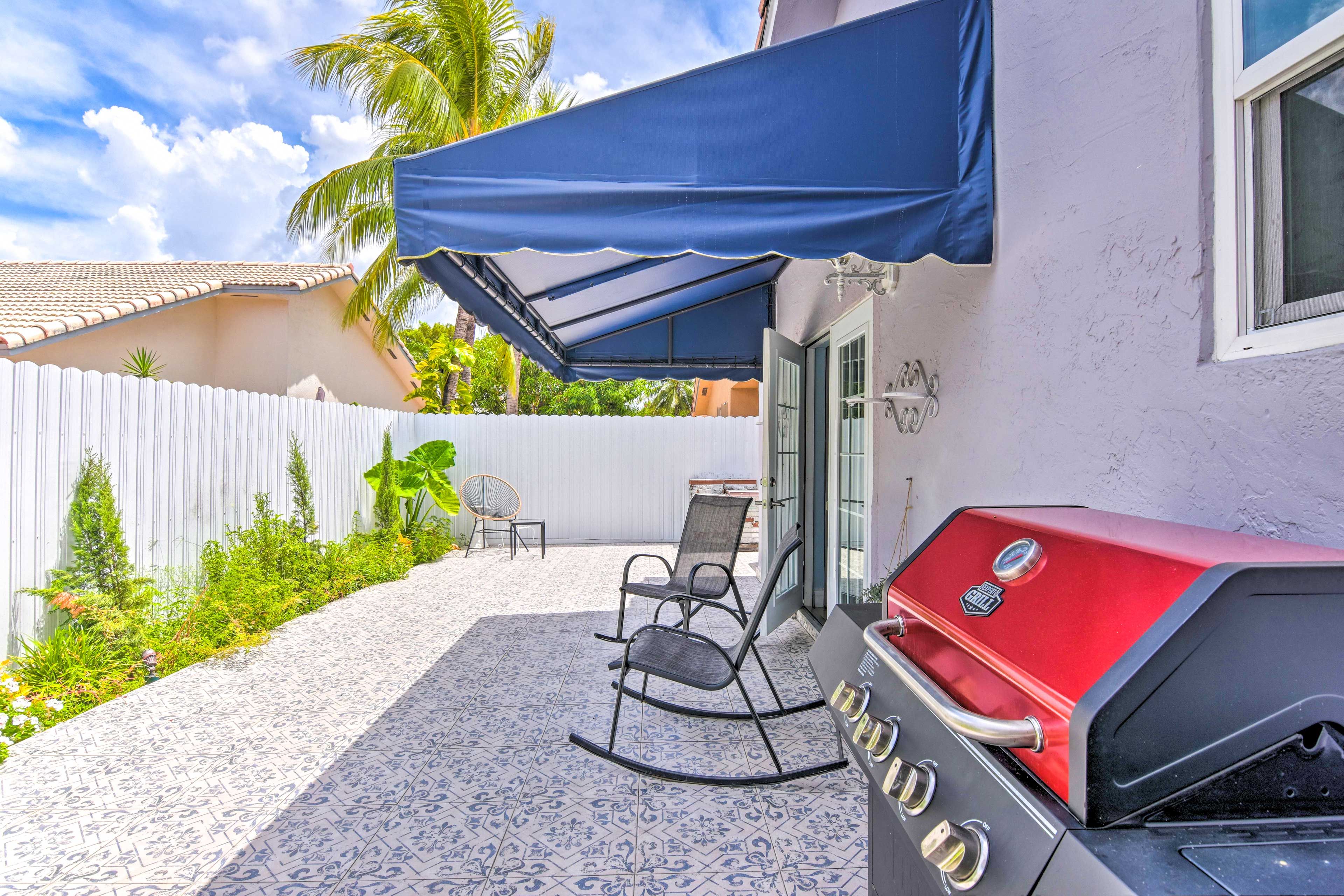 Patio | Gas Grill | Outdoor Seating