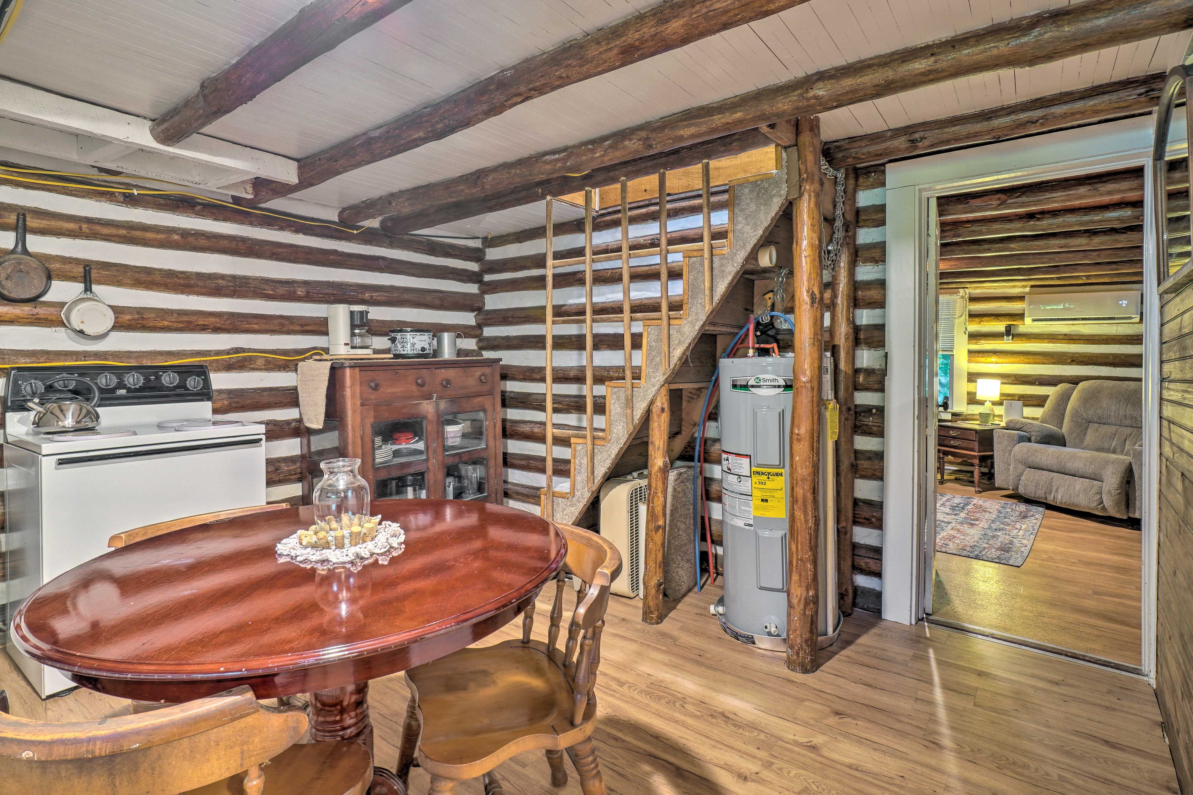 Dining Area | Dishware/Flatware