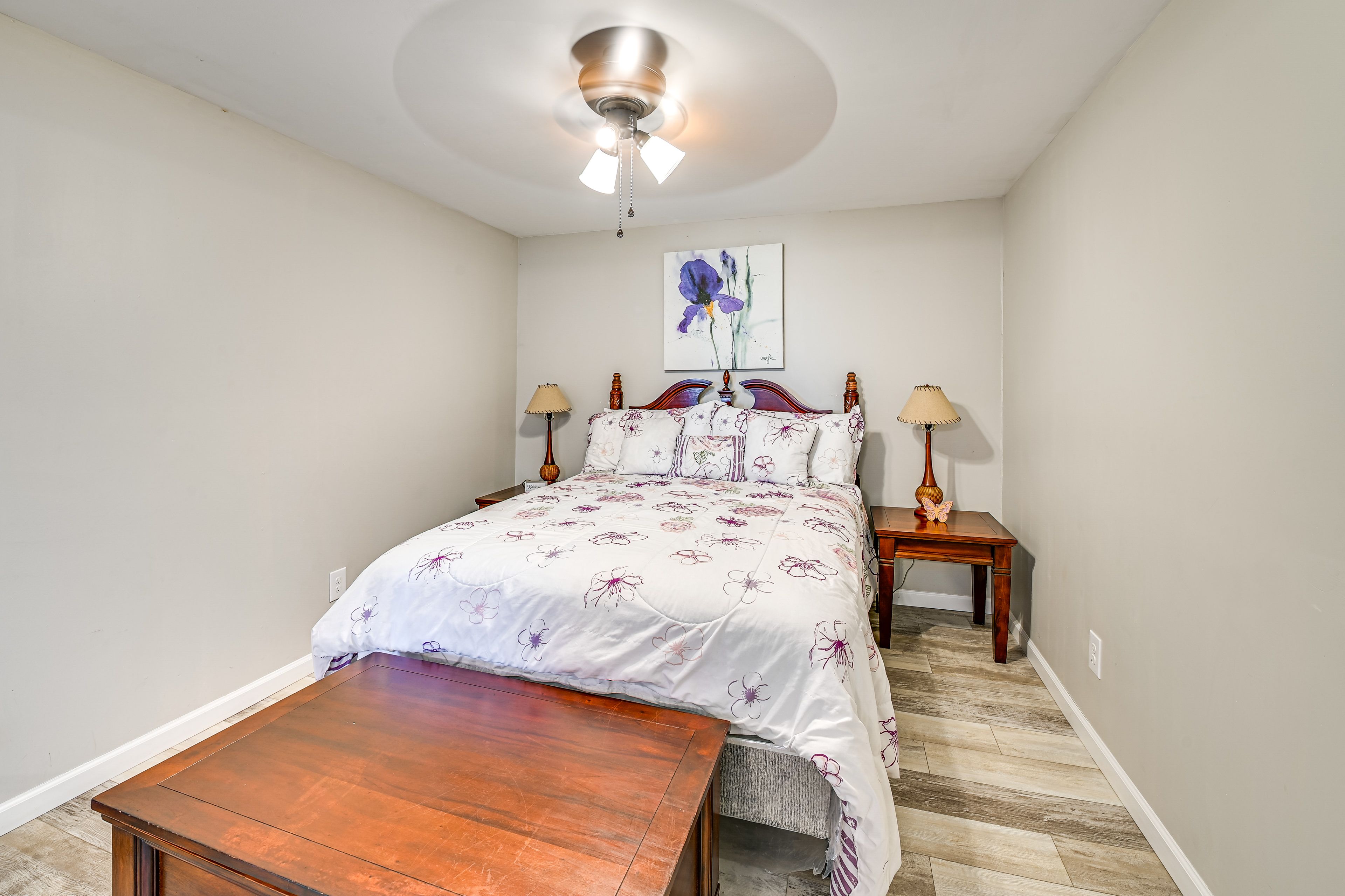 Bedroom 3 | Queen Bed | Twin Daybed