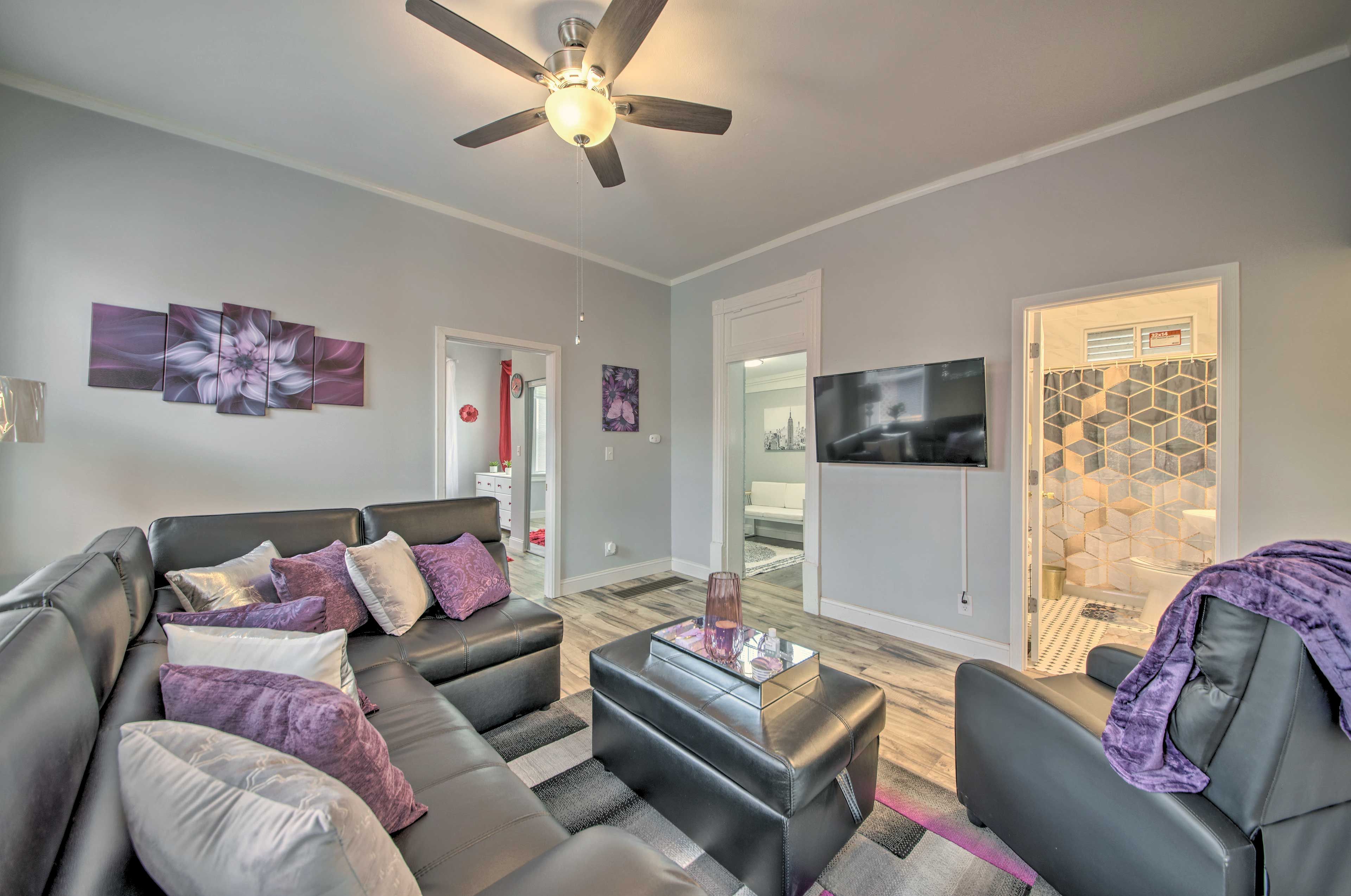 St Louis Vacation Rental | 2BR | 1BA | 902 Sq Ft | Steep Stairs to Enter