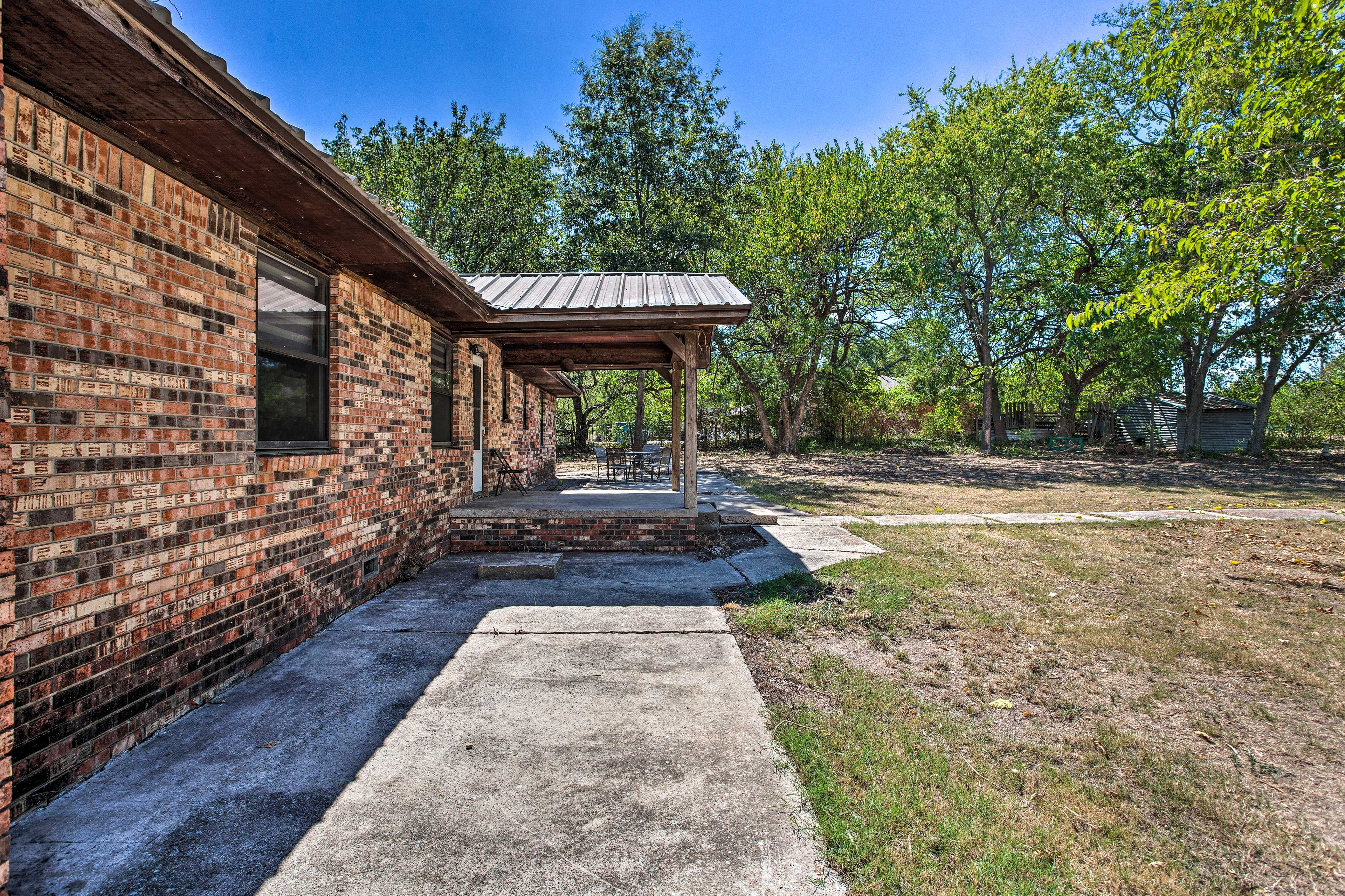 House Exterior | Furnished Patio | Fire Pit | Horseshoes