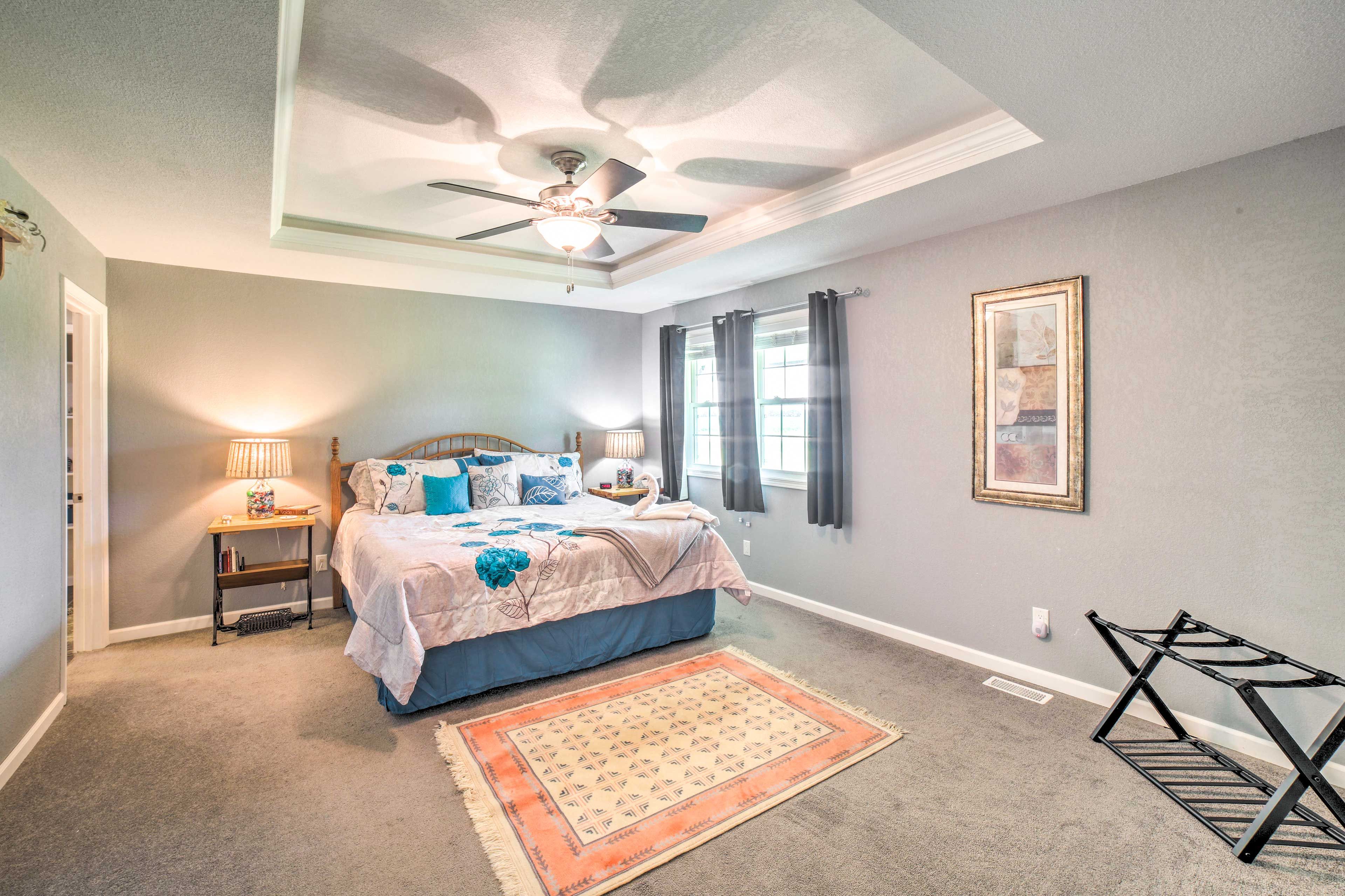 Bedroom 1 | King Bed | Linens Provided