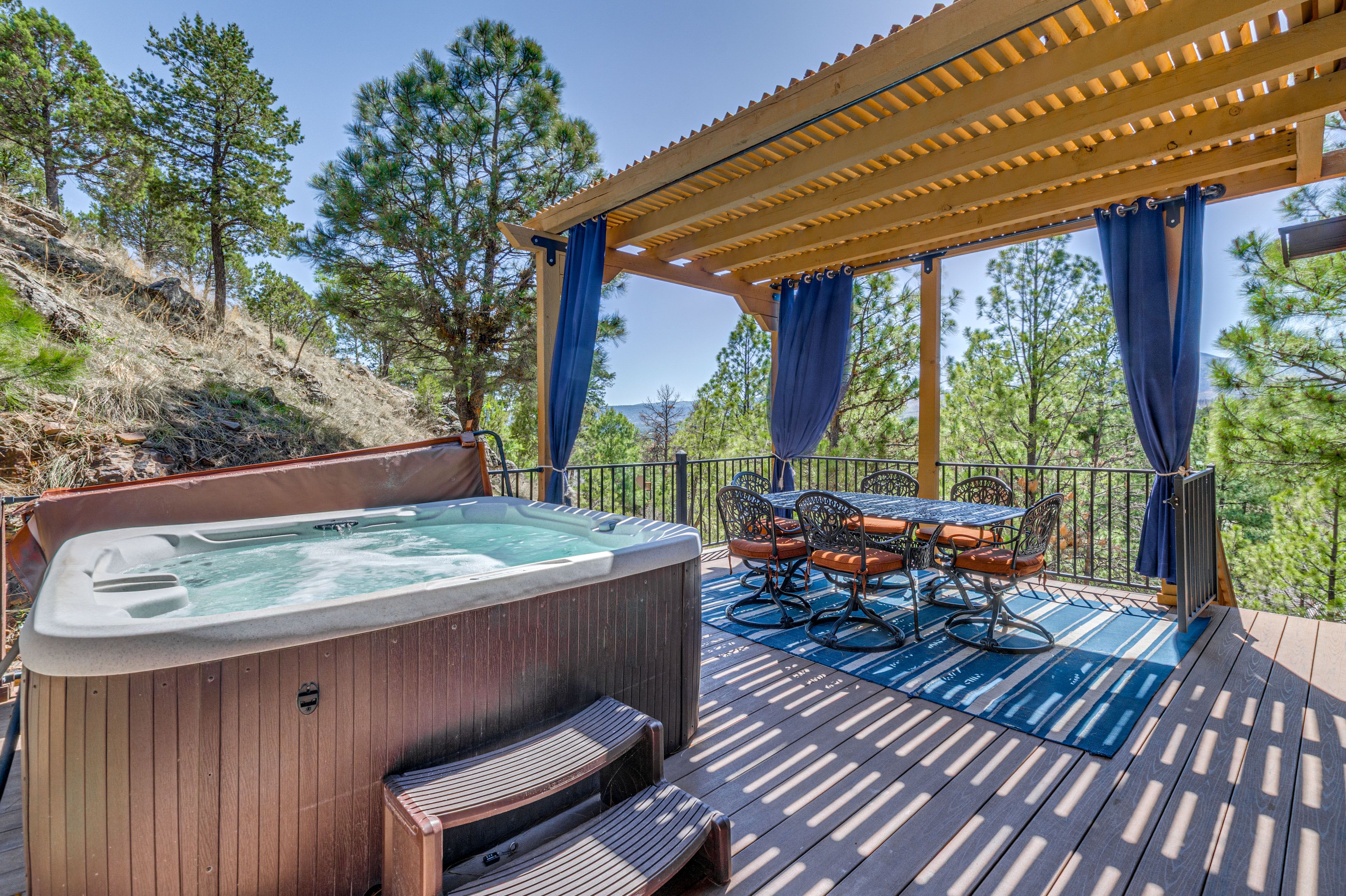Ruidoso Vacation Rental | 4BR | 2BA | Stairs Required | 1,925 Sq Ft