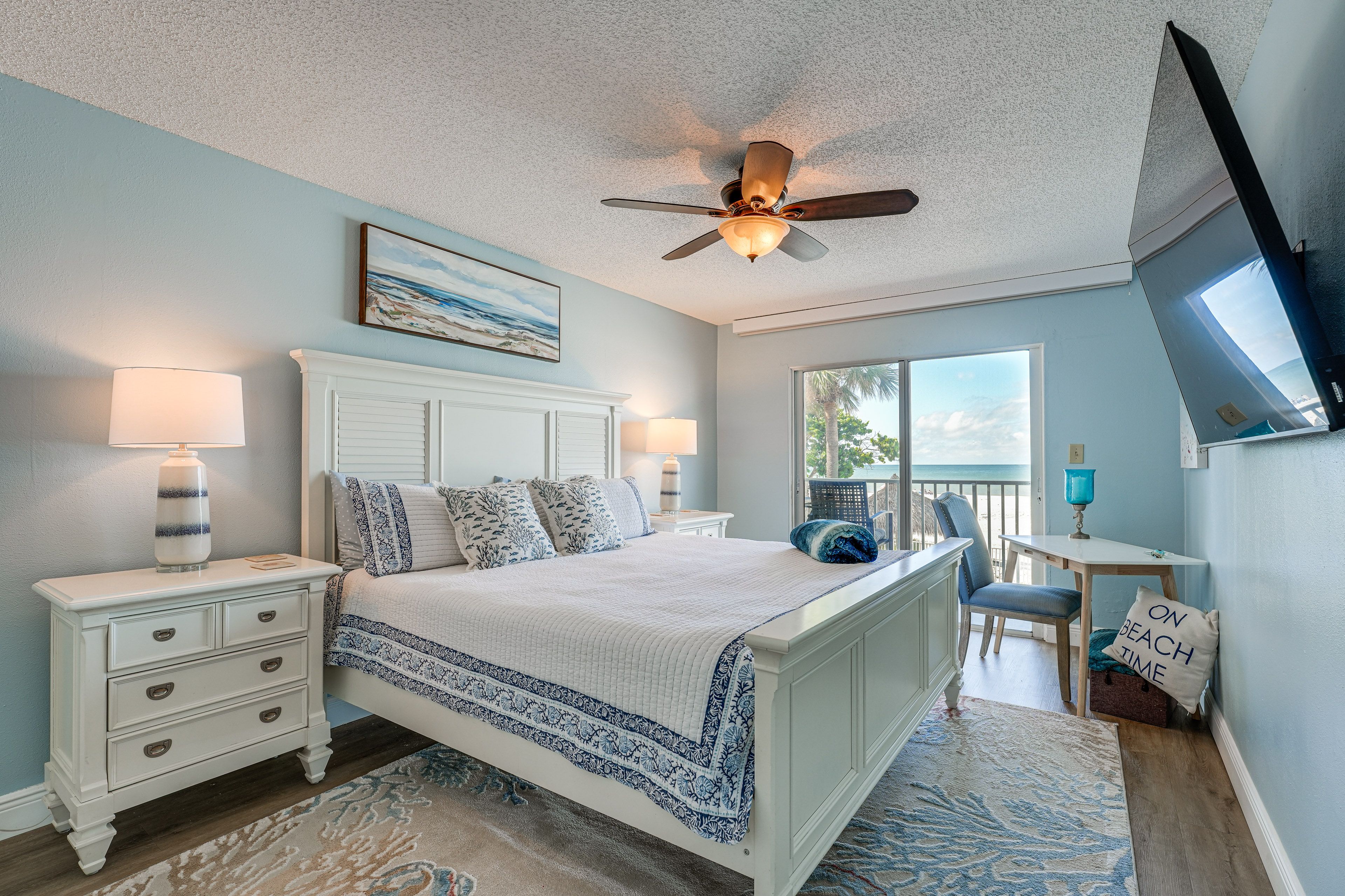 Bedroom 1 | King Bed | Linens Provided