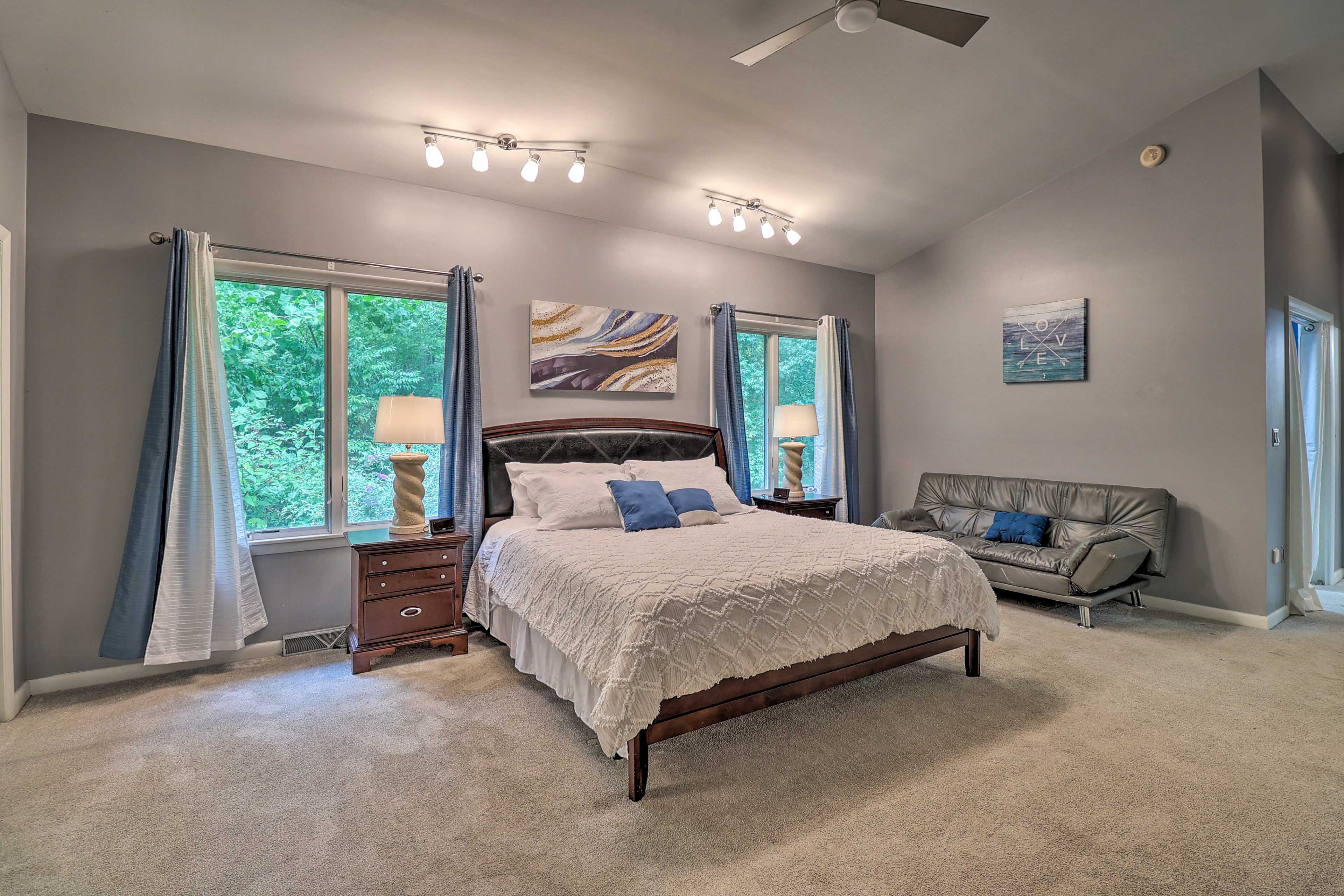 Bedroom 1 | King Bed | Full Futon | Pack 'n Play | Linens Provided
