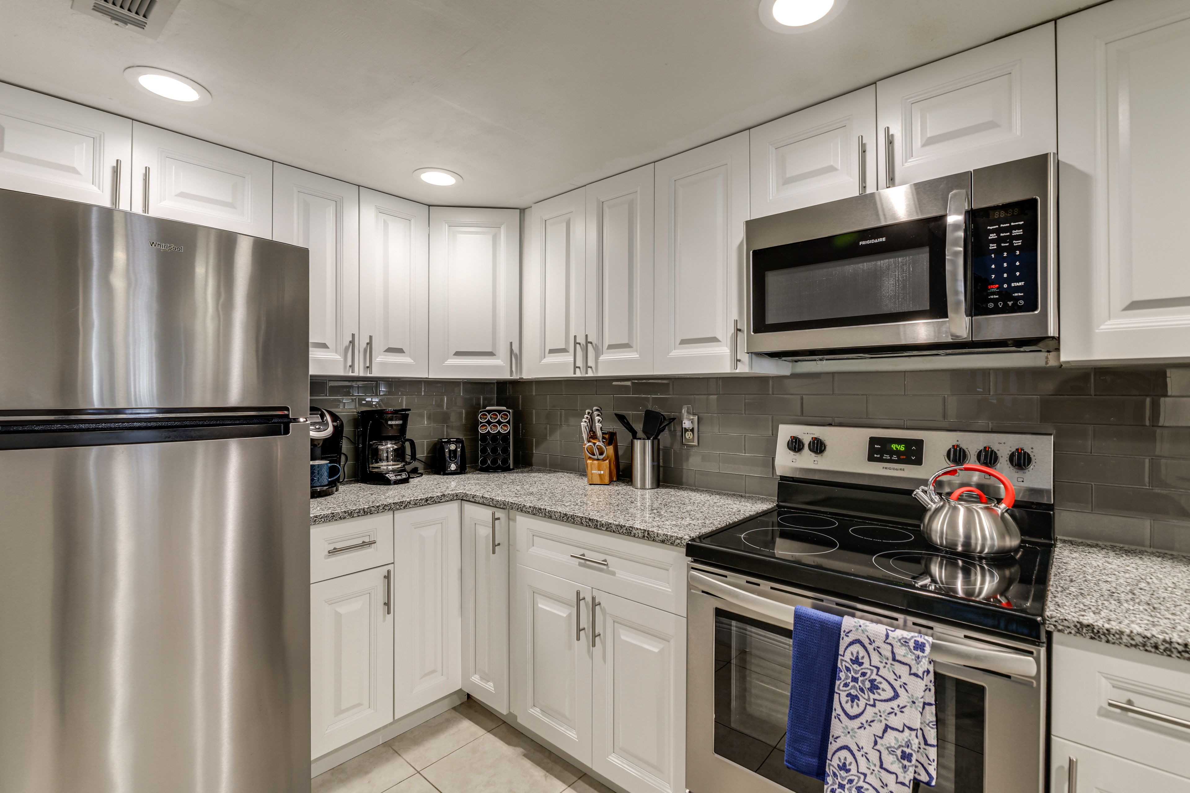 Kitchen | In-Unit Laundry | Free WiFi
