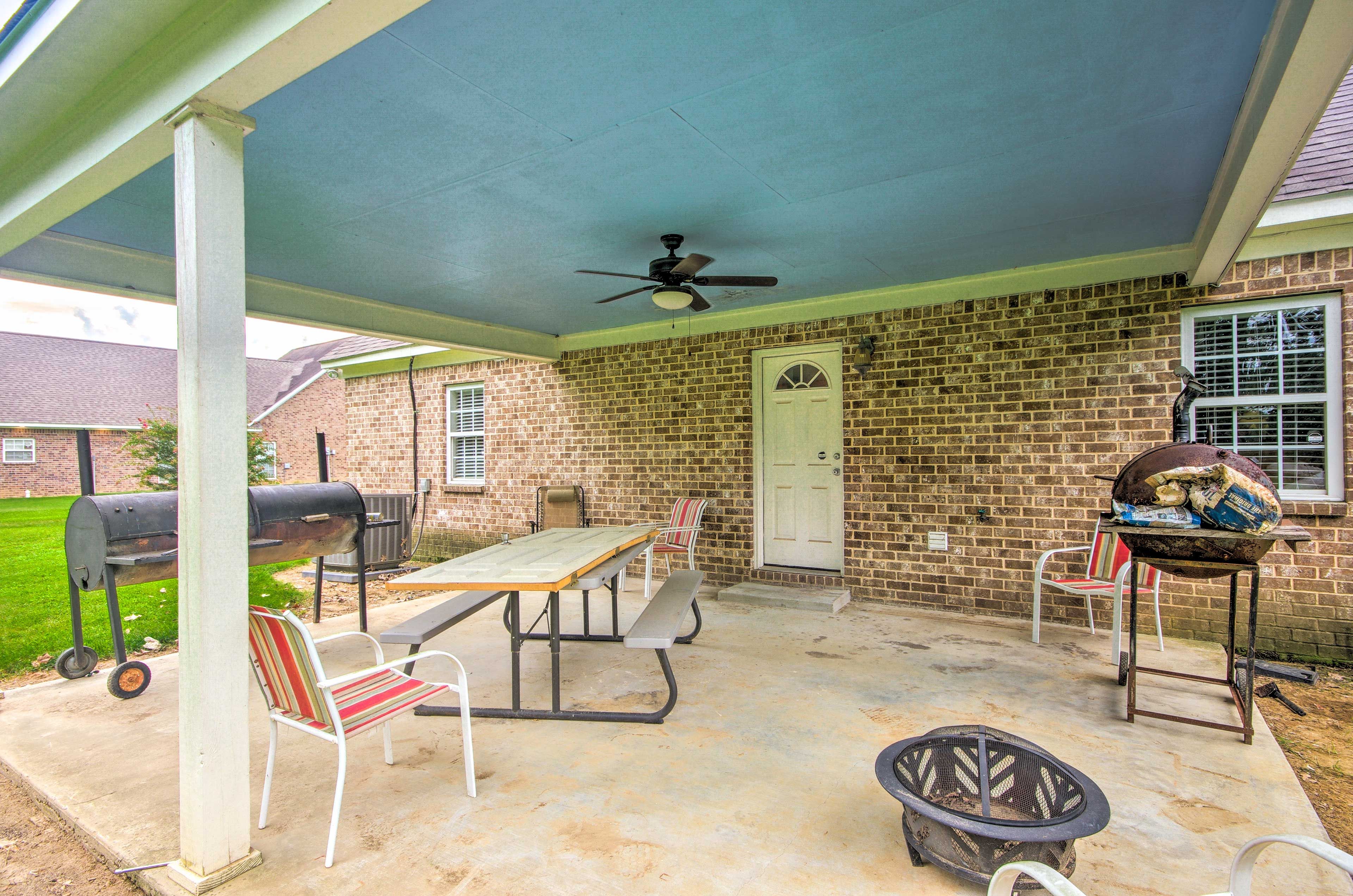 Covered Patio | Outdoor Dining Area