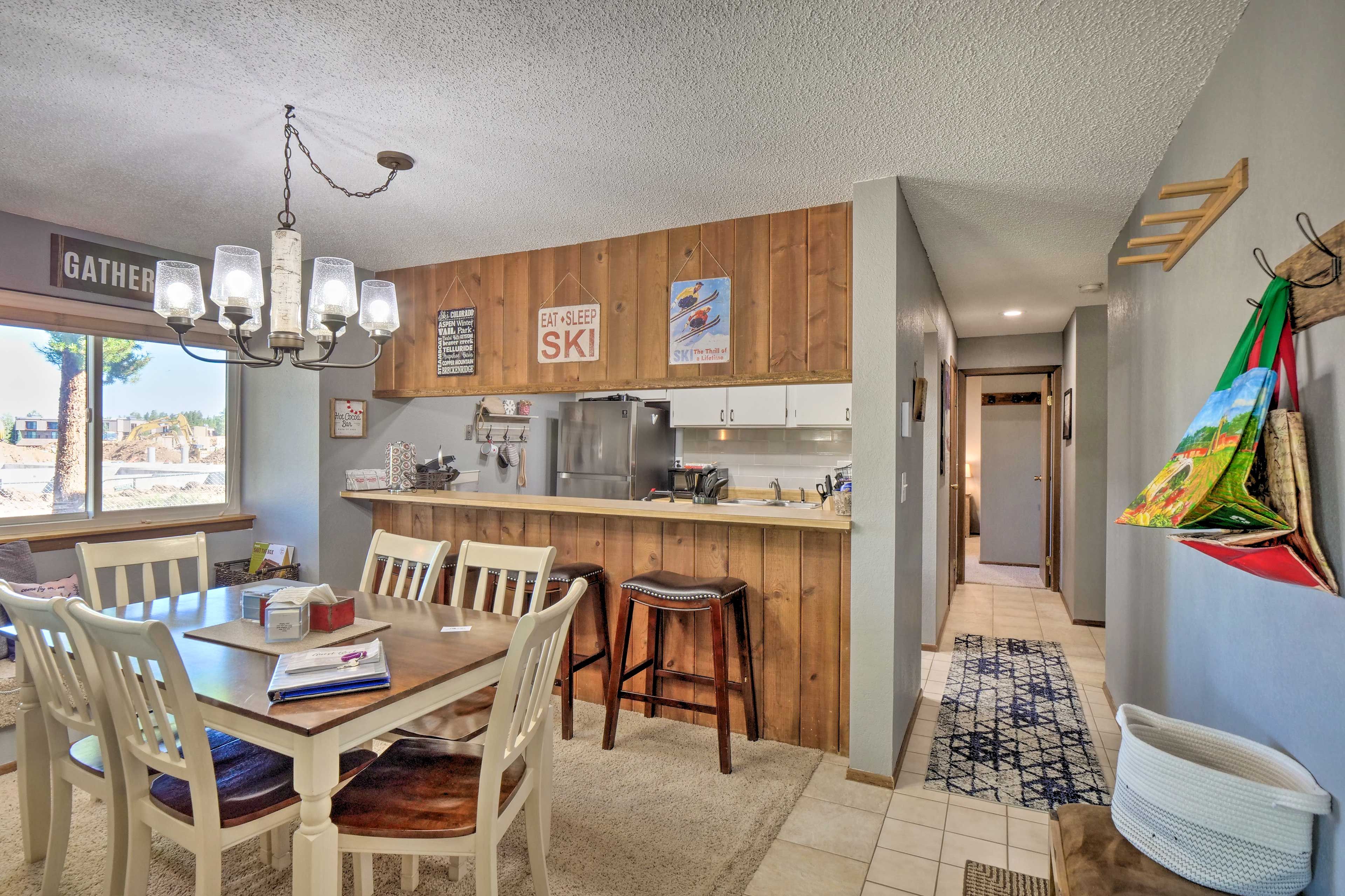 Dining Area | Dishware & Flatware