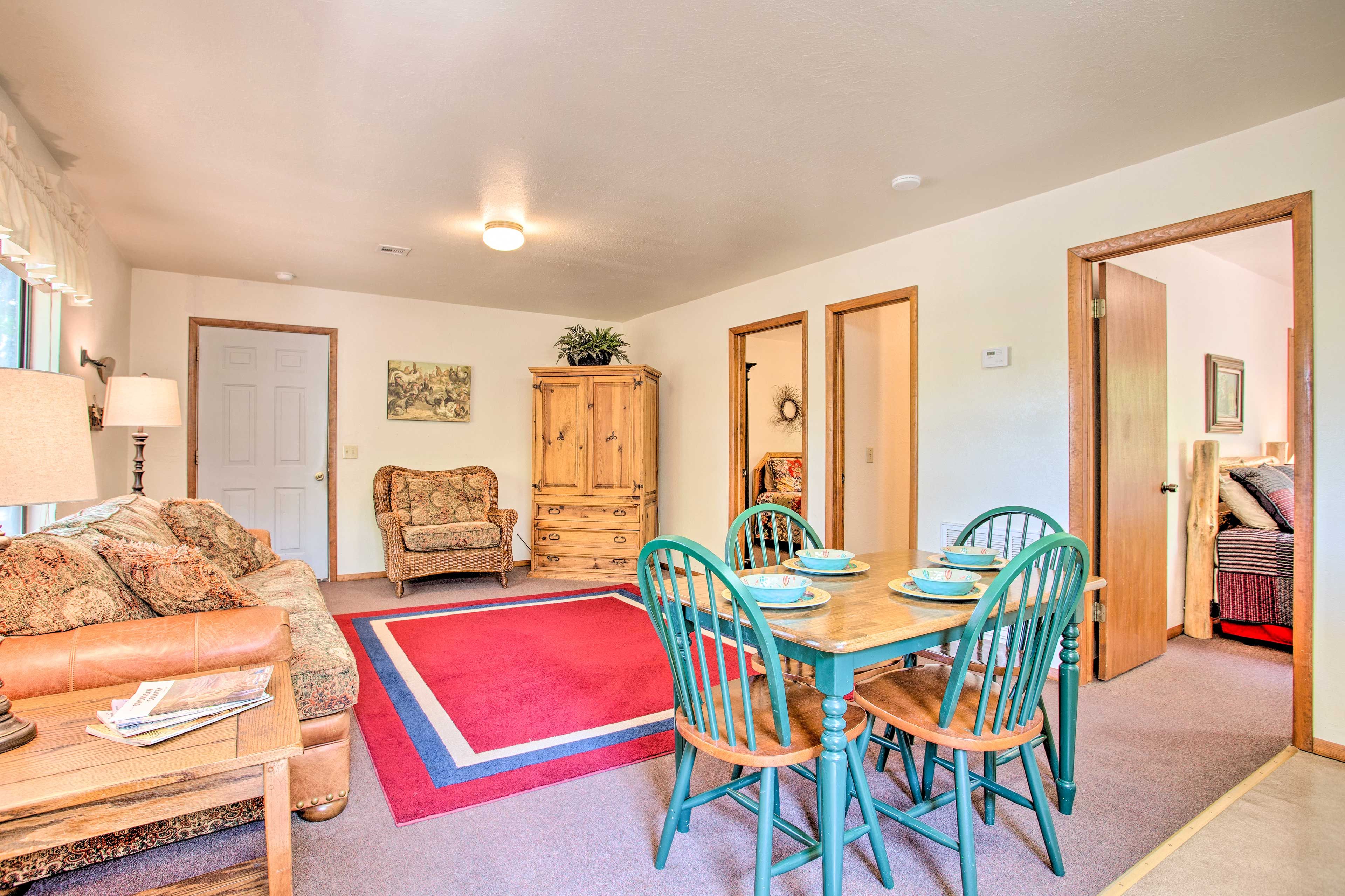 Living & Dining Area | Dishware & Flatware Provided