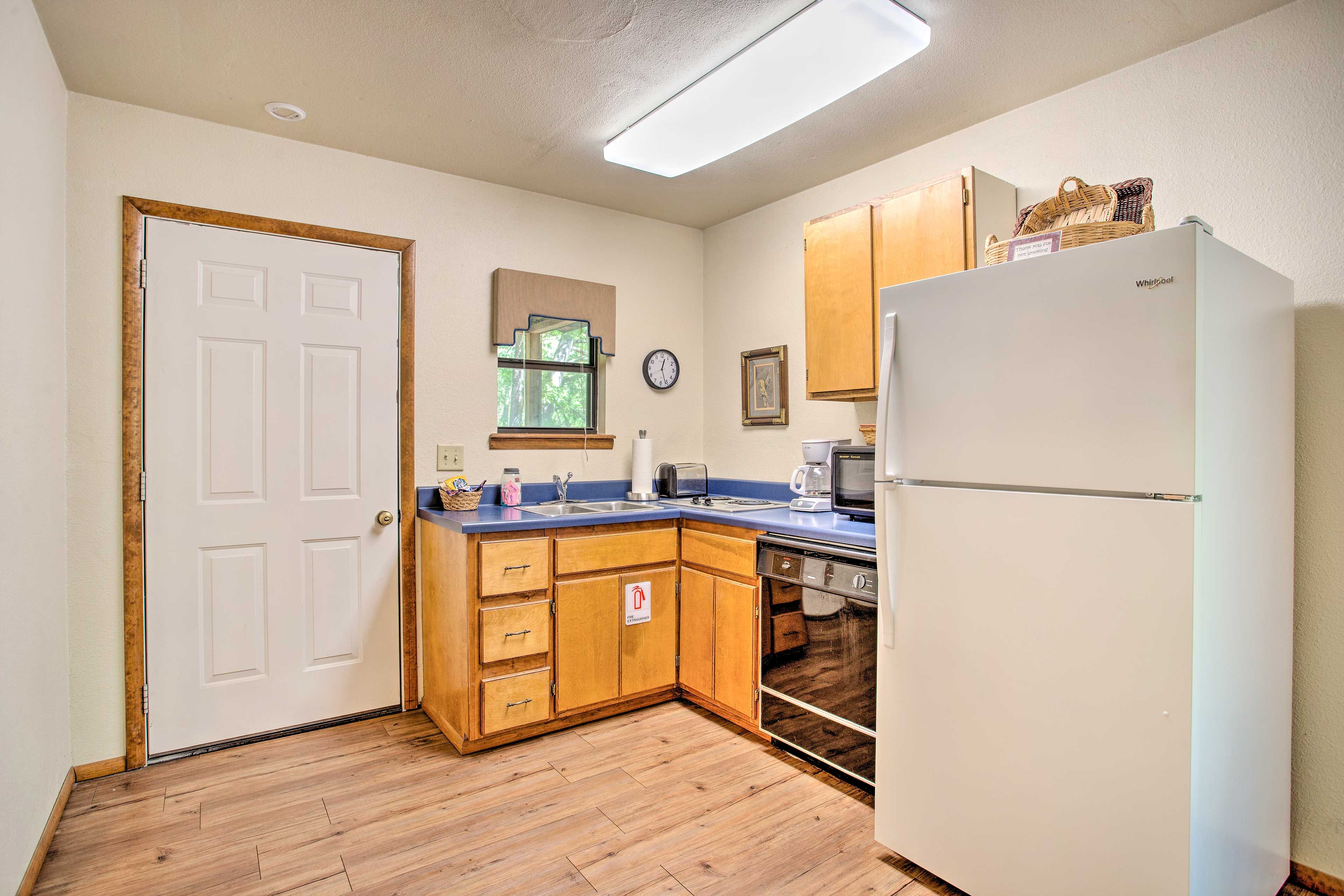 Kitchen | Dishwasher | Coffee Maker | Toaster