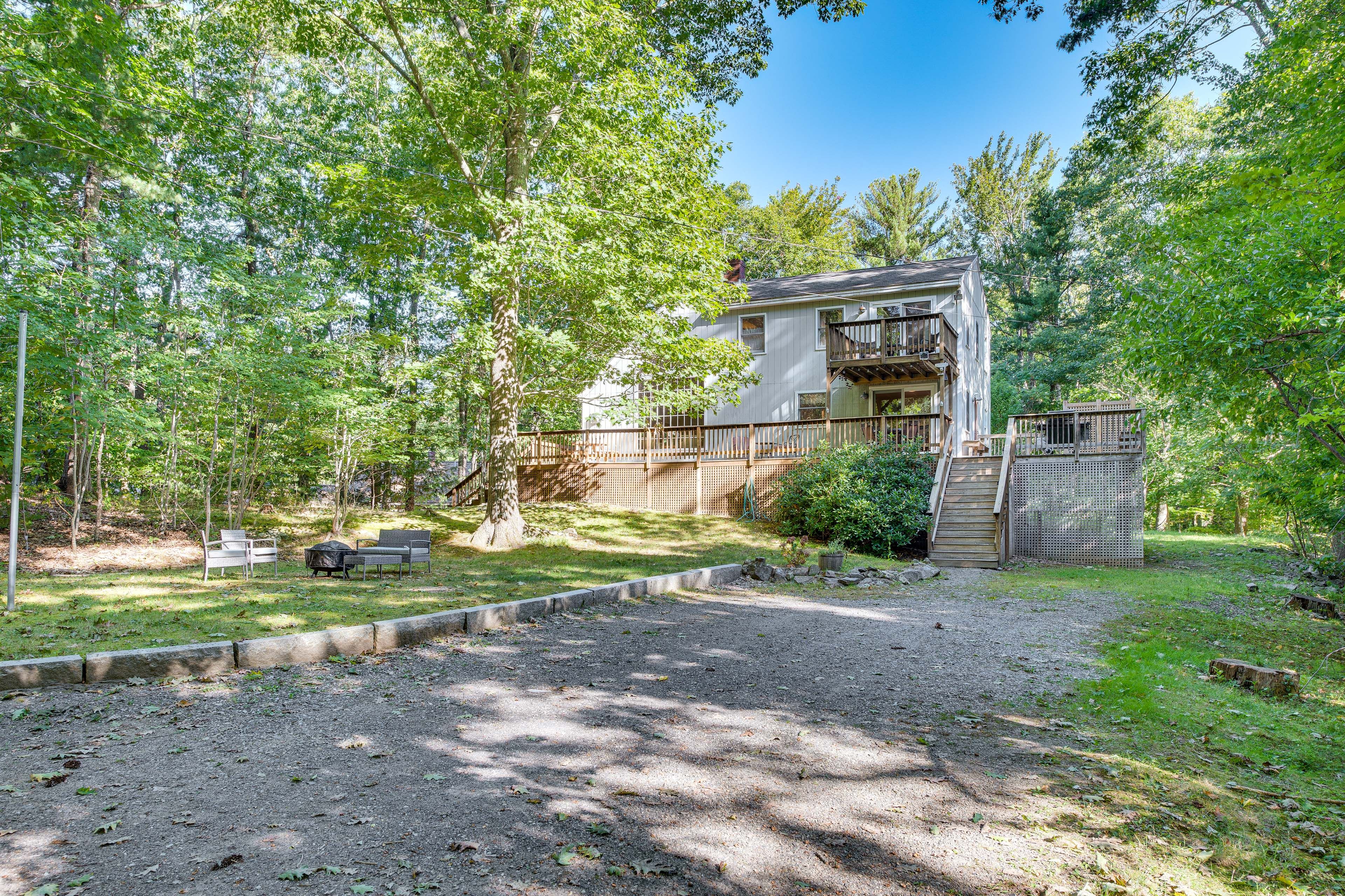 Parking | Driveway (3 Vehicles) | No RV/Trailer Parking Available