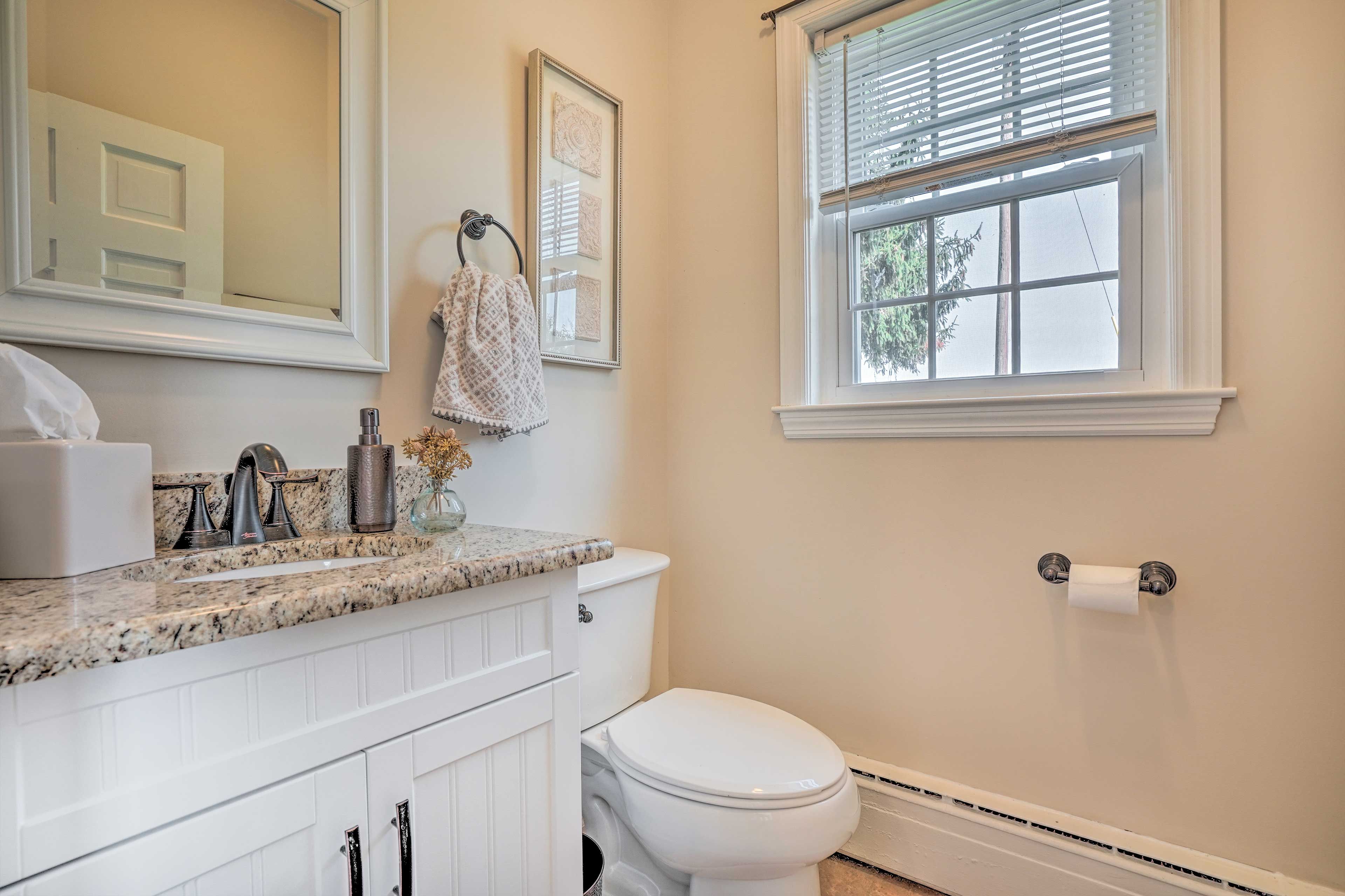 Half Bathroom | 1st Floor