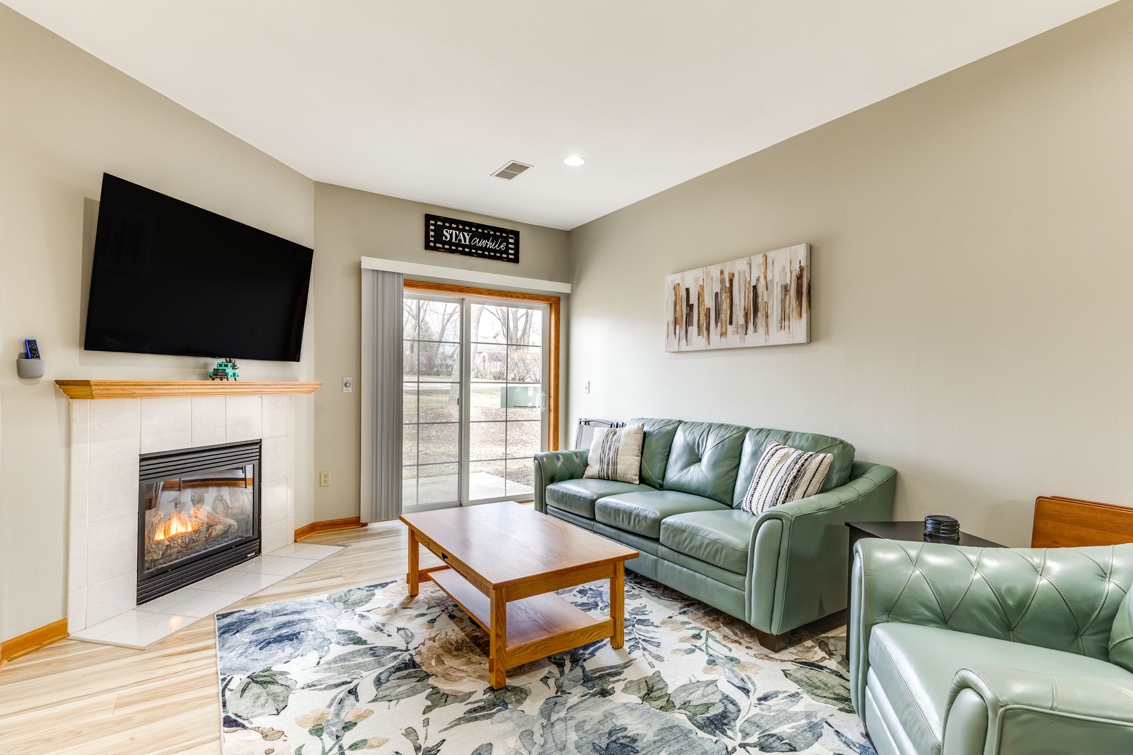 Lake Mills Vacation Rental | 2BR | 2BA | Step-Free Access