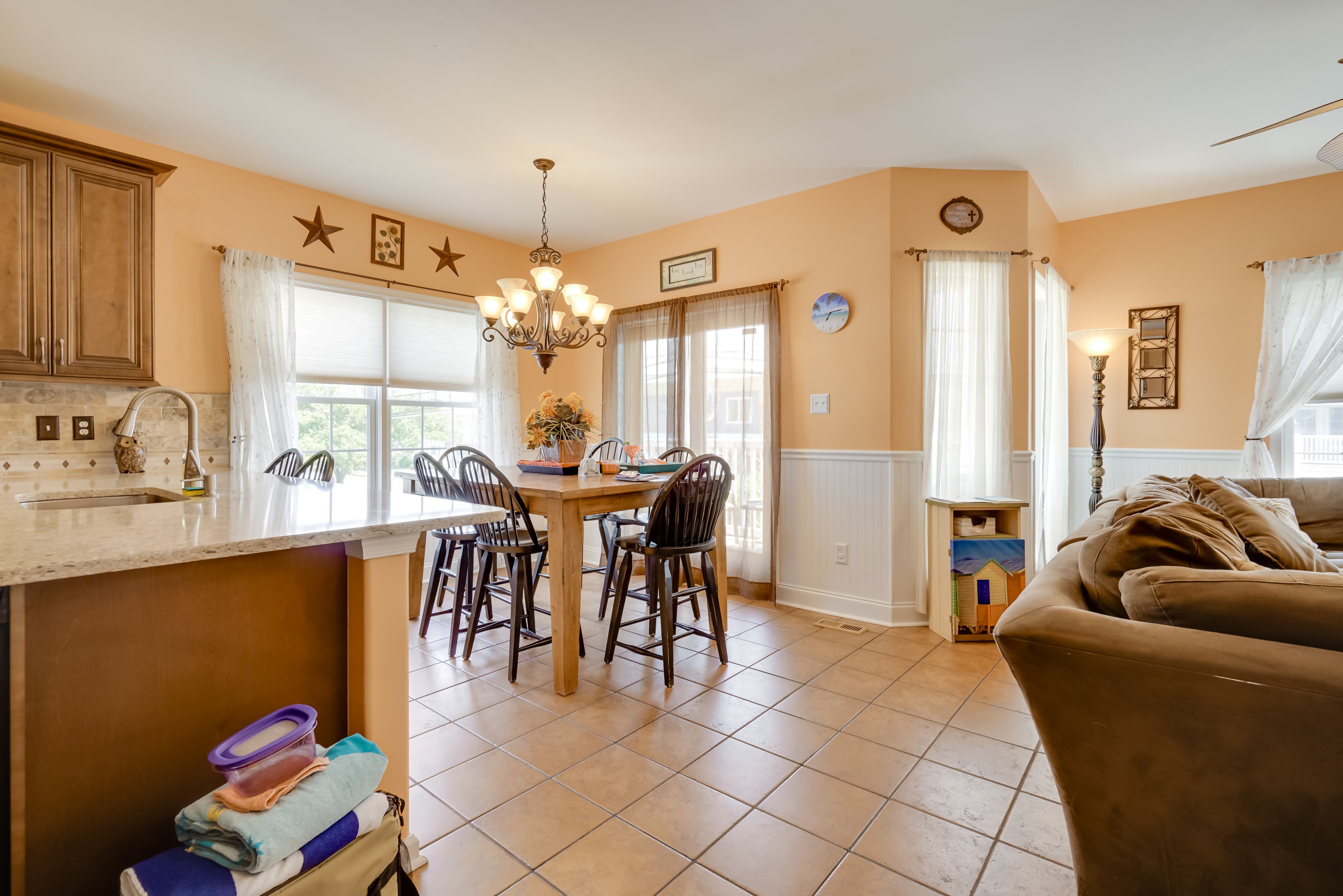 Dining Area | Dishware & Flatware