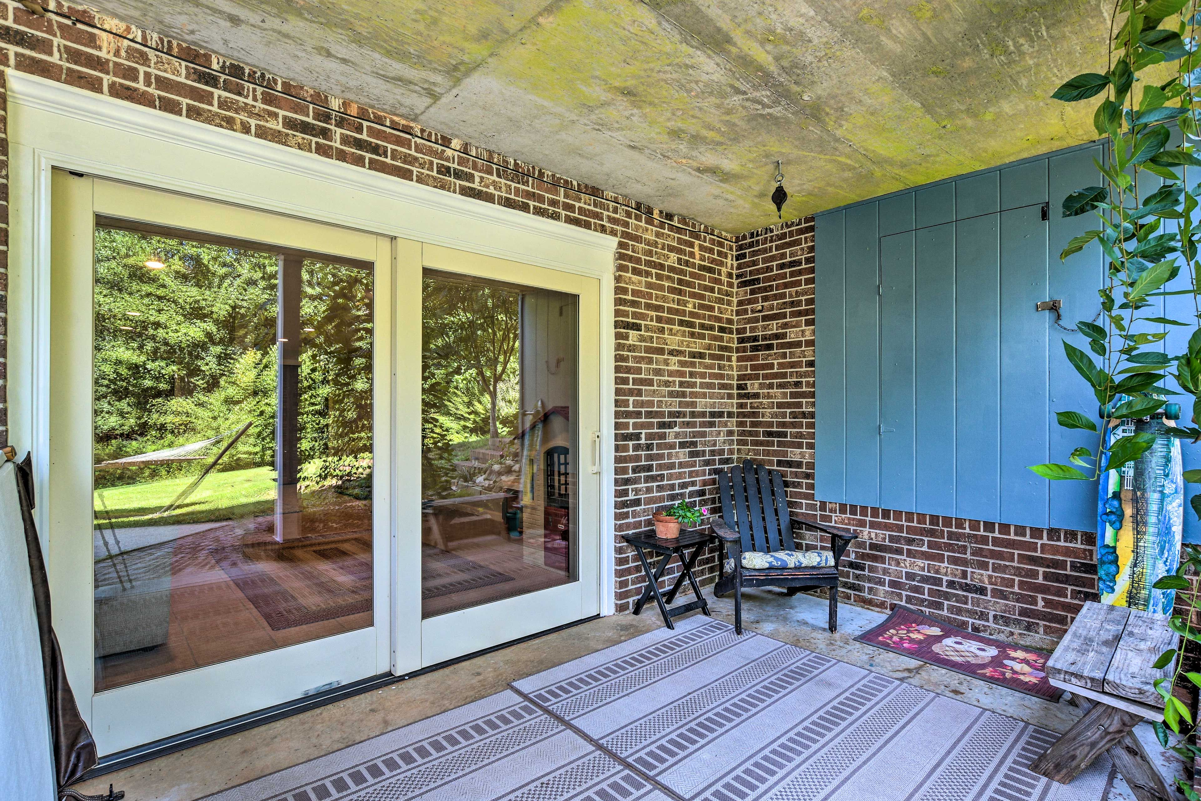 Patio | Basement | Hot Tub | Gas Grill