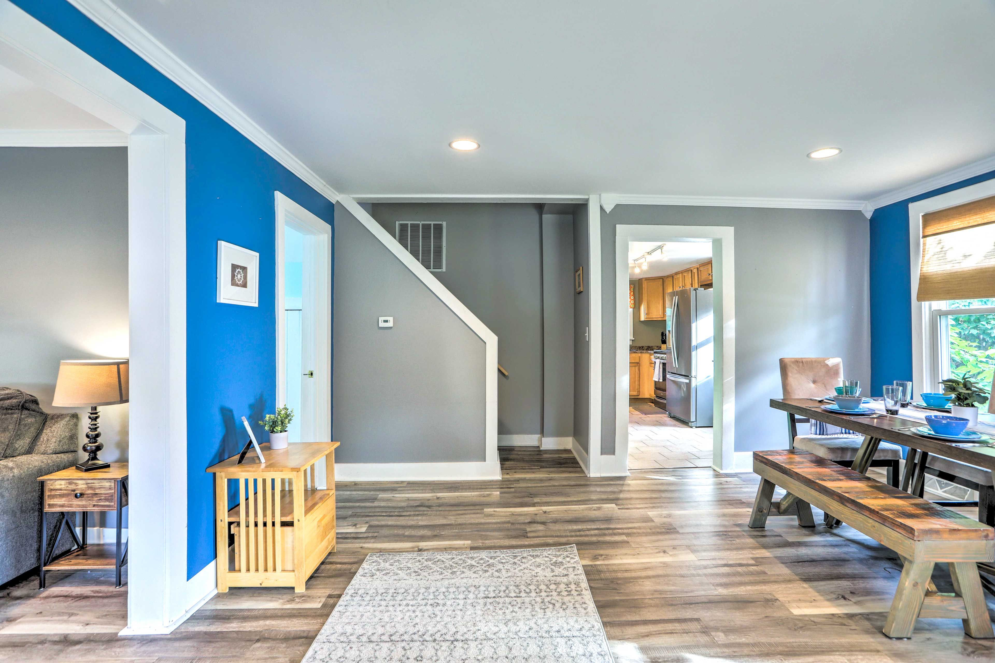 Stairs to 2nd Floor
