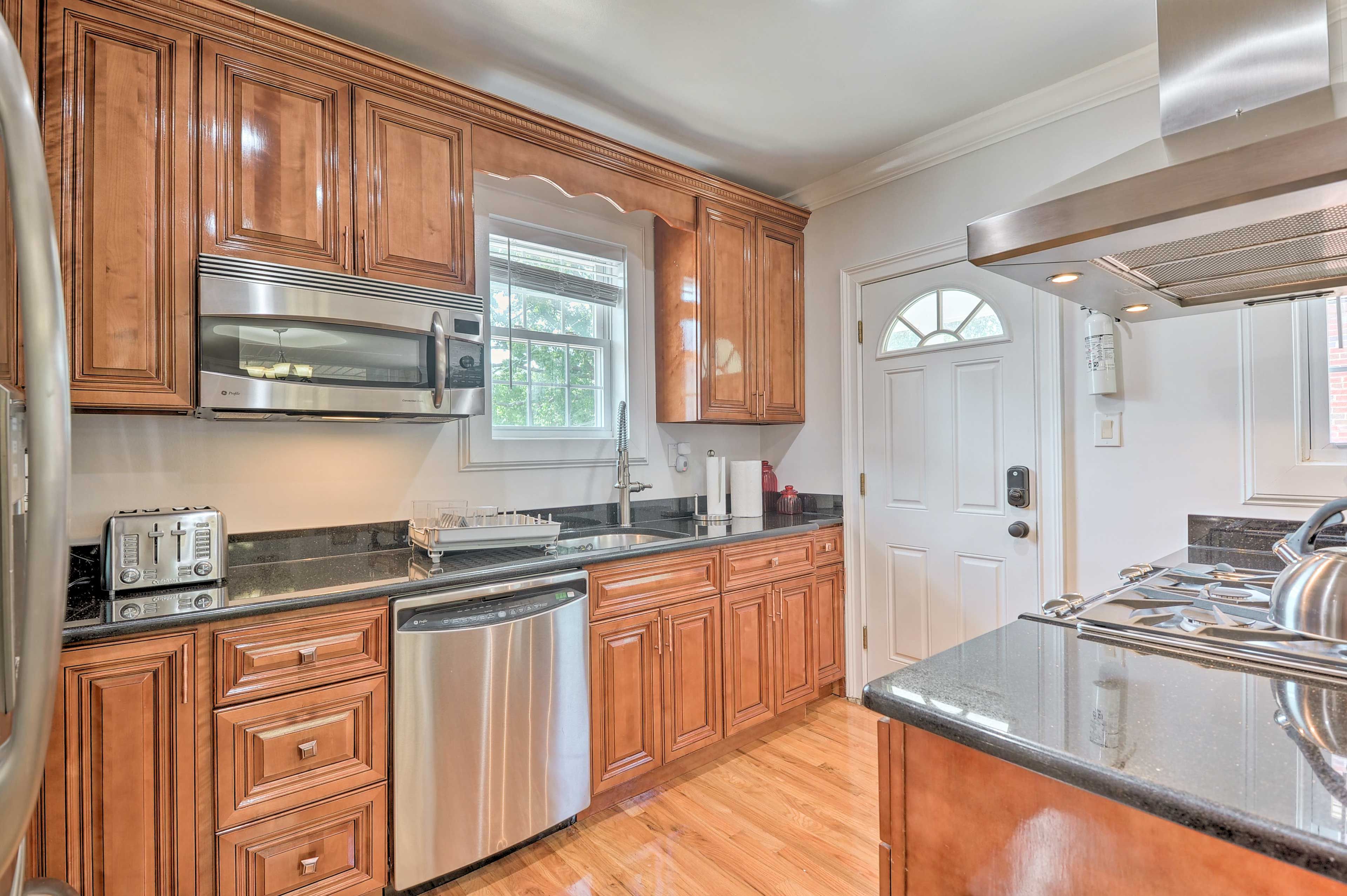 Kitchen | Dishwasher | Coffee Maker