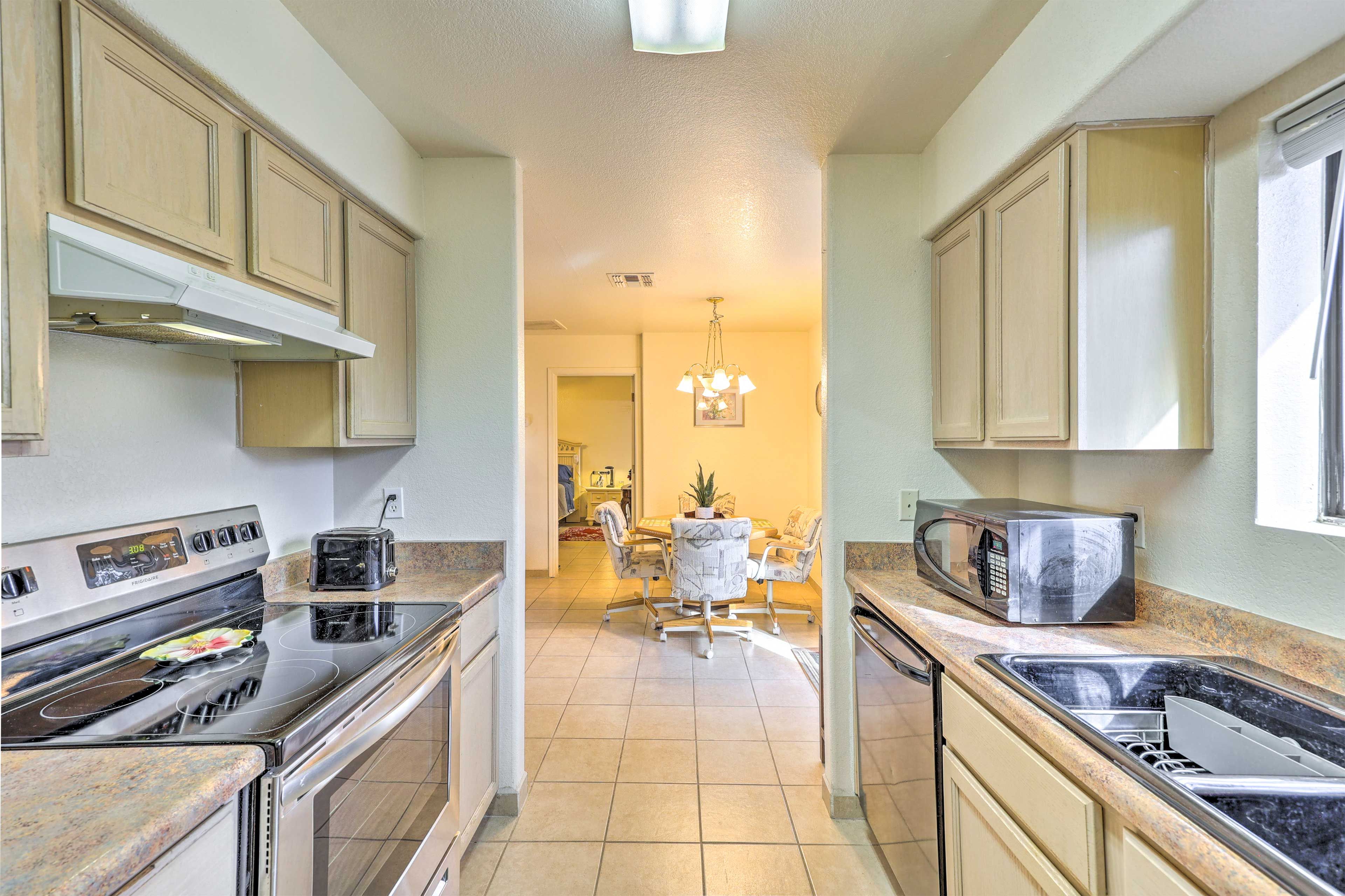 Kitchen | Coffee Maker | Dishware & Flatware | Air Fryer
