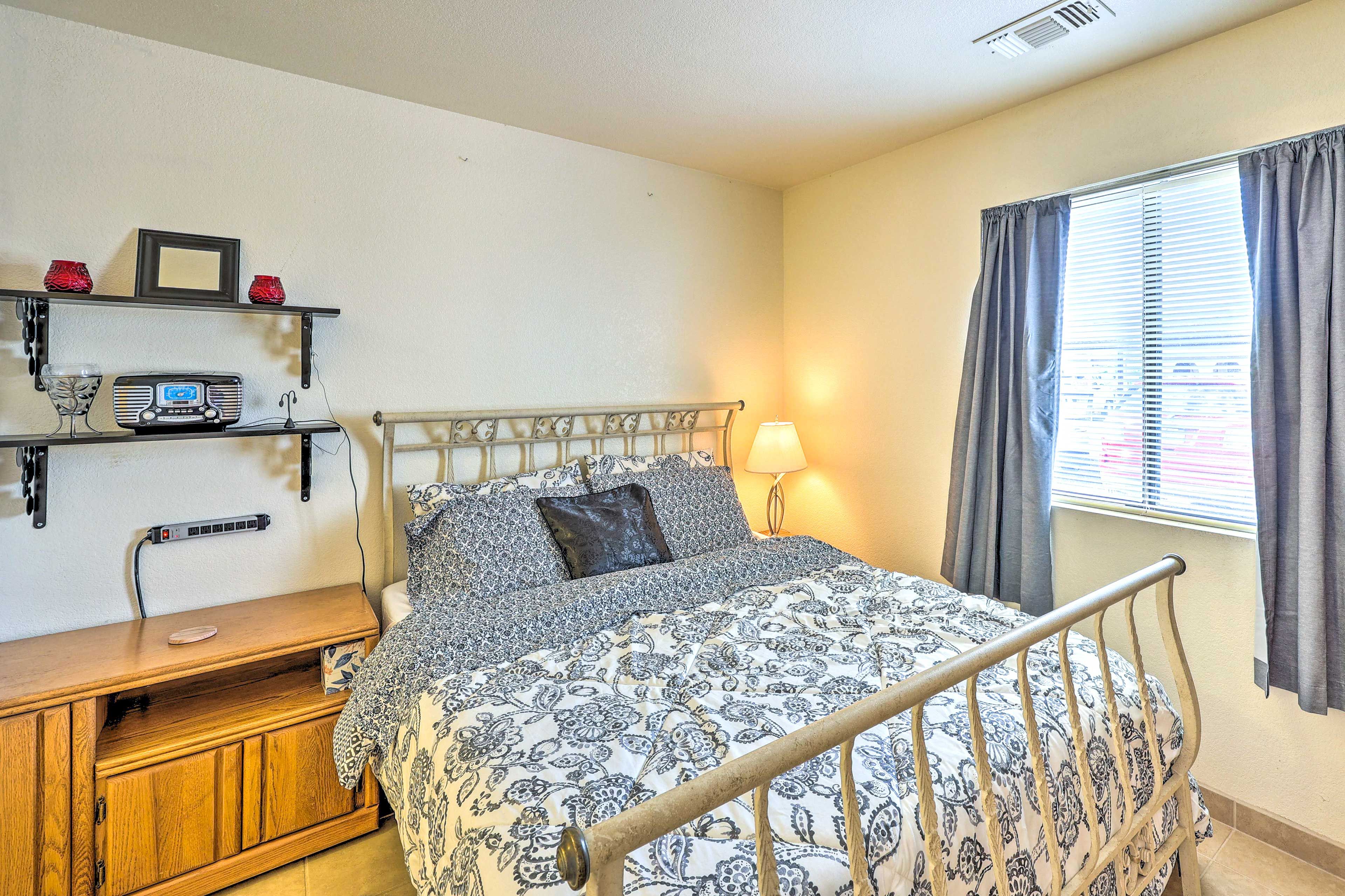 Bedroom 2 | Queen Bed | Linens Provided
