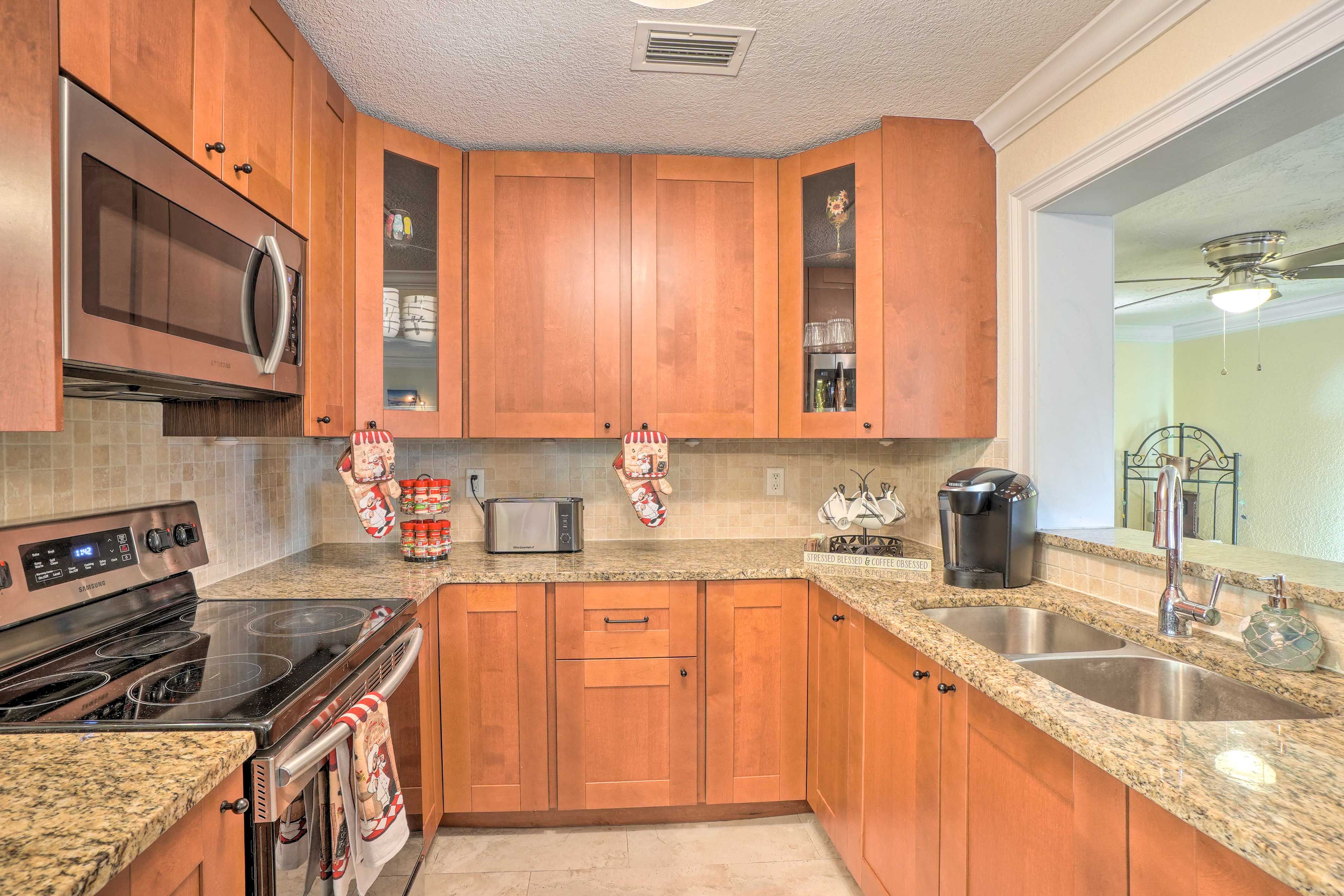 Kitchen | Coffee Maker | Blender | Crockpot | Cooking Basics