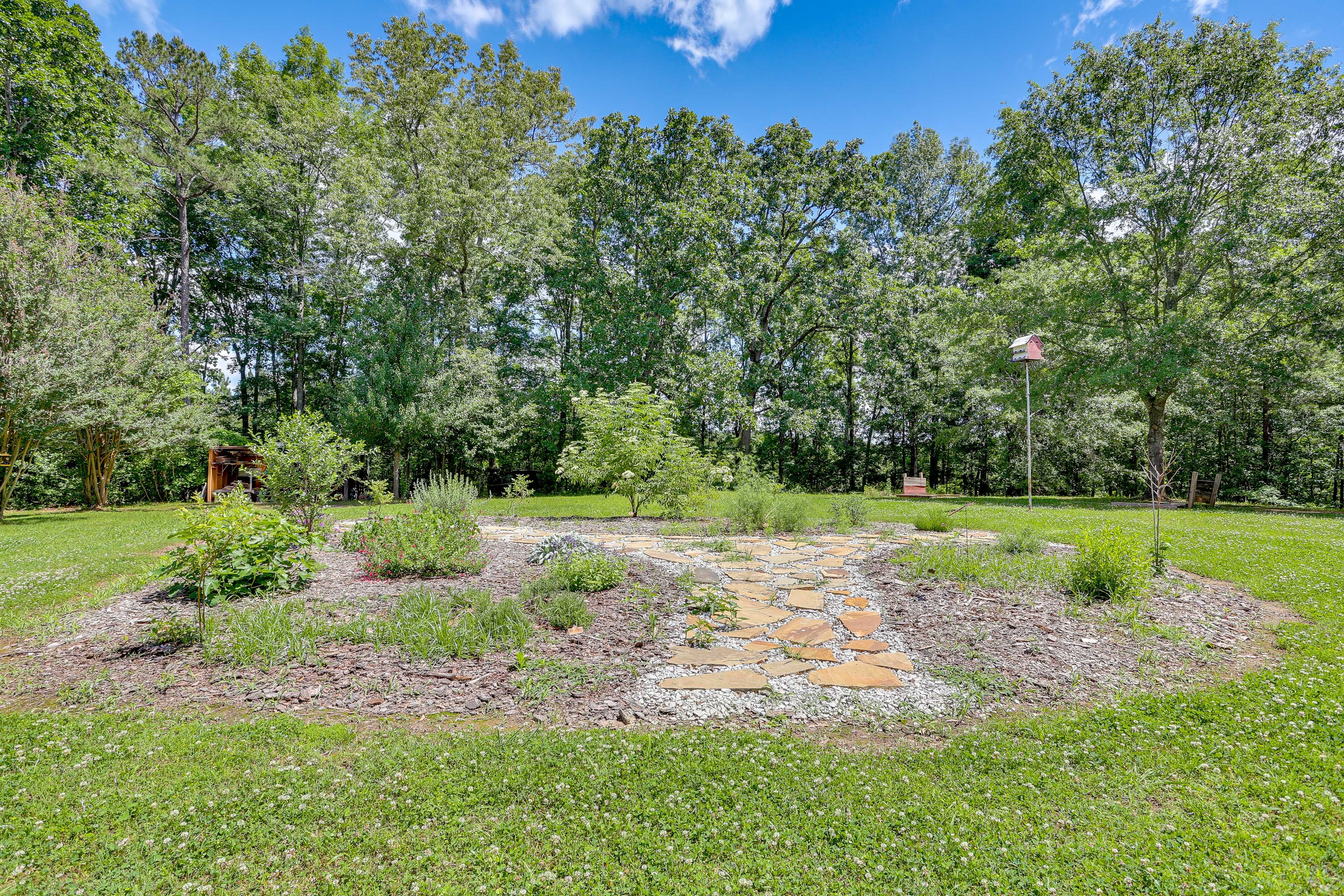 Walkthrough Garden
