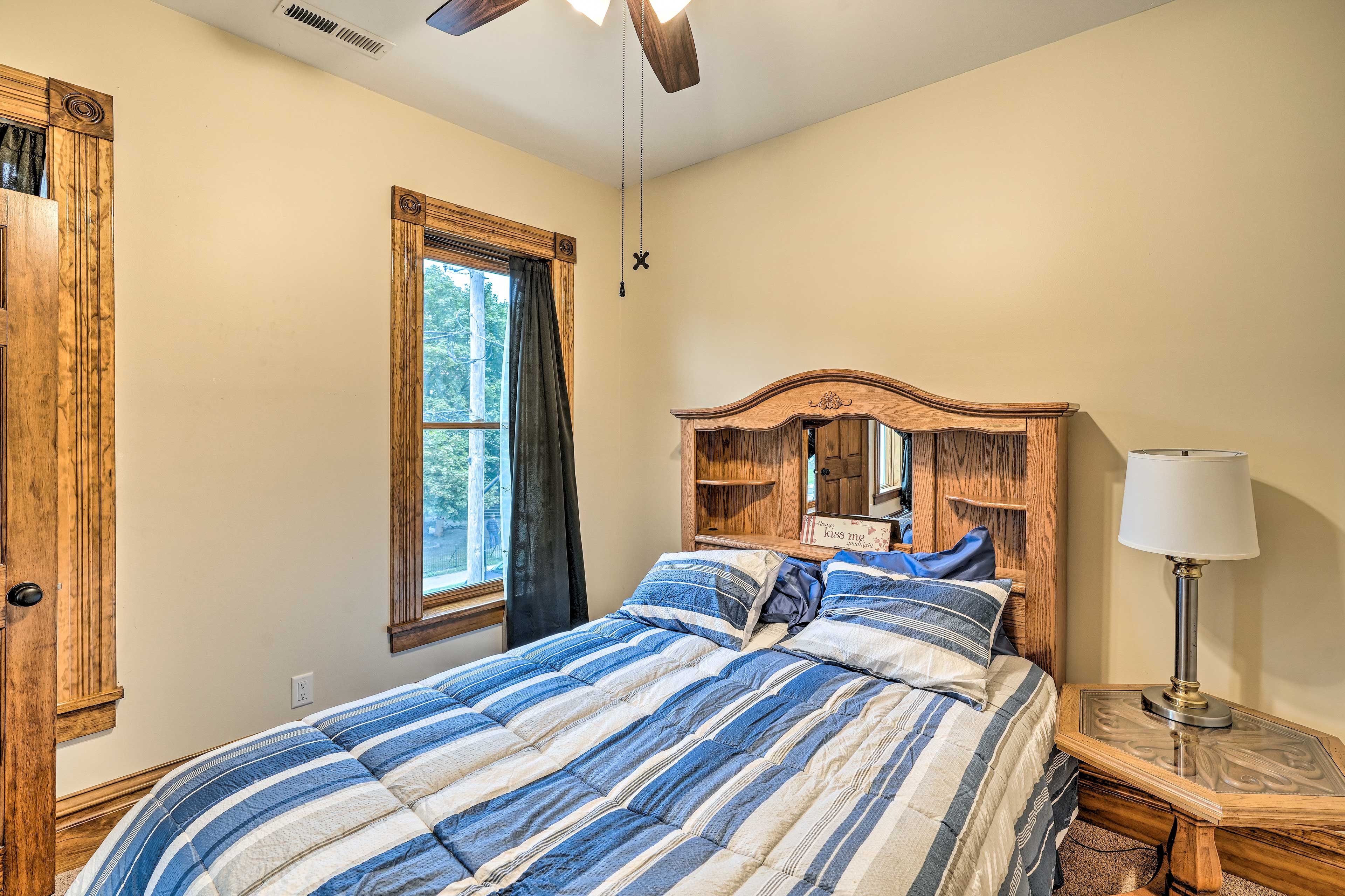 Bedroom 2 | Queen Bed | 2nd Floor
